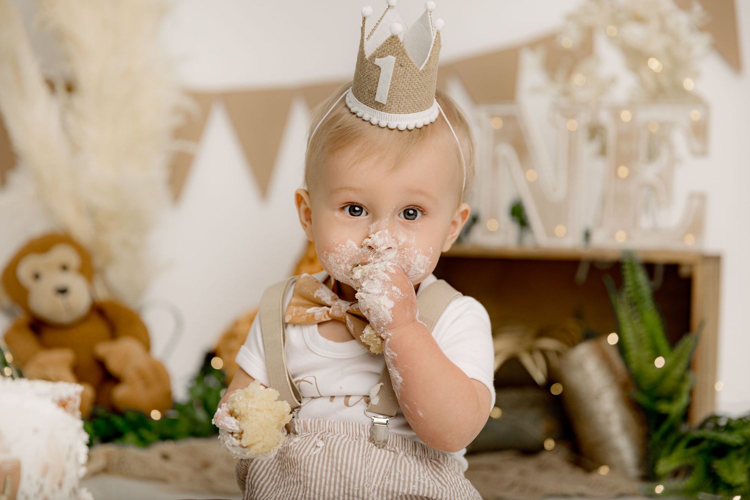 Cake Smash Photoshoot Cannock, Staffordshire, West Midlands, Birmingham