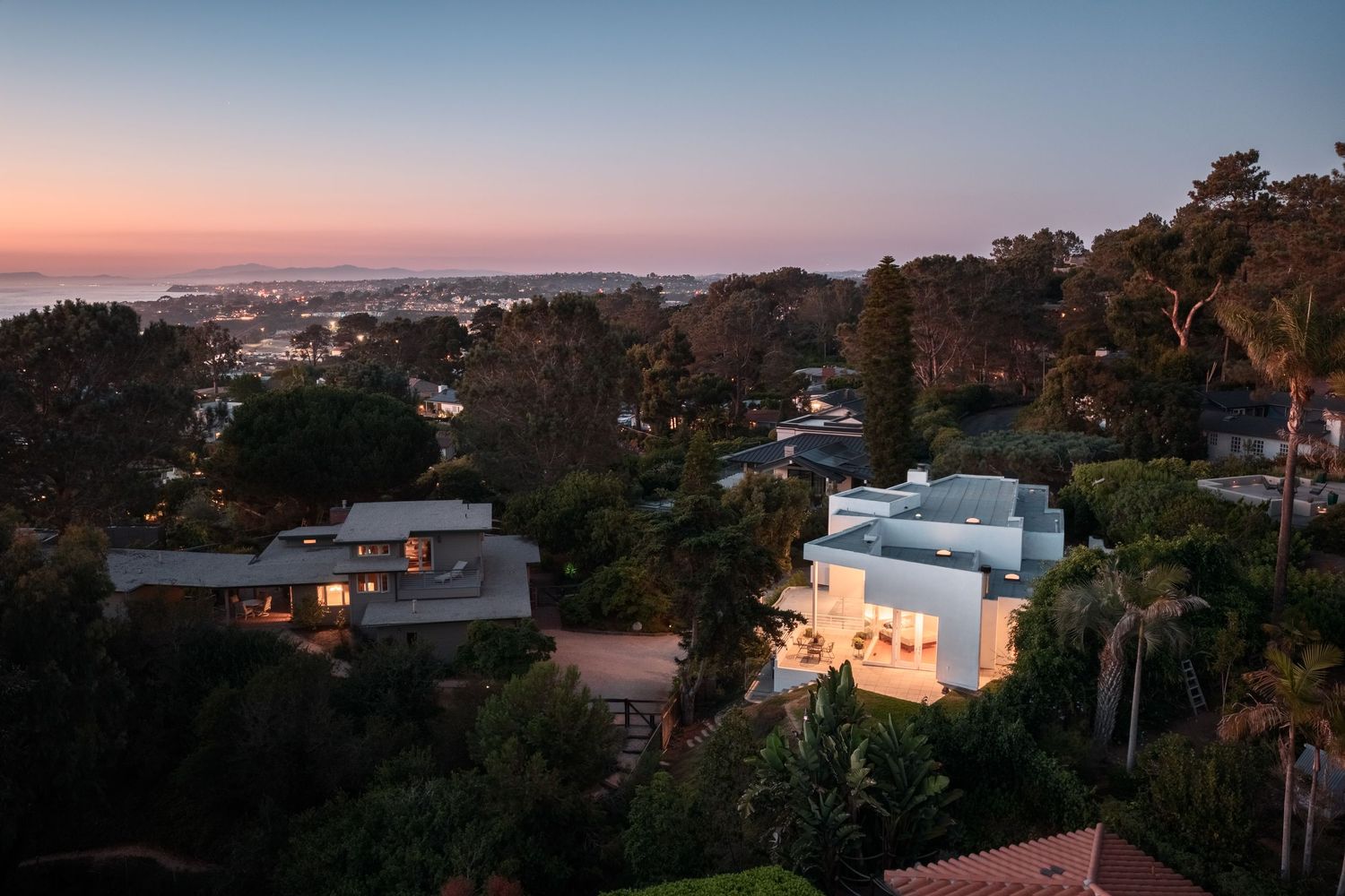 Aerial view of 421 Serpentine in Del Mar overlooking the coast, architectural photography san diego showcasing modern design.