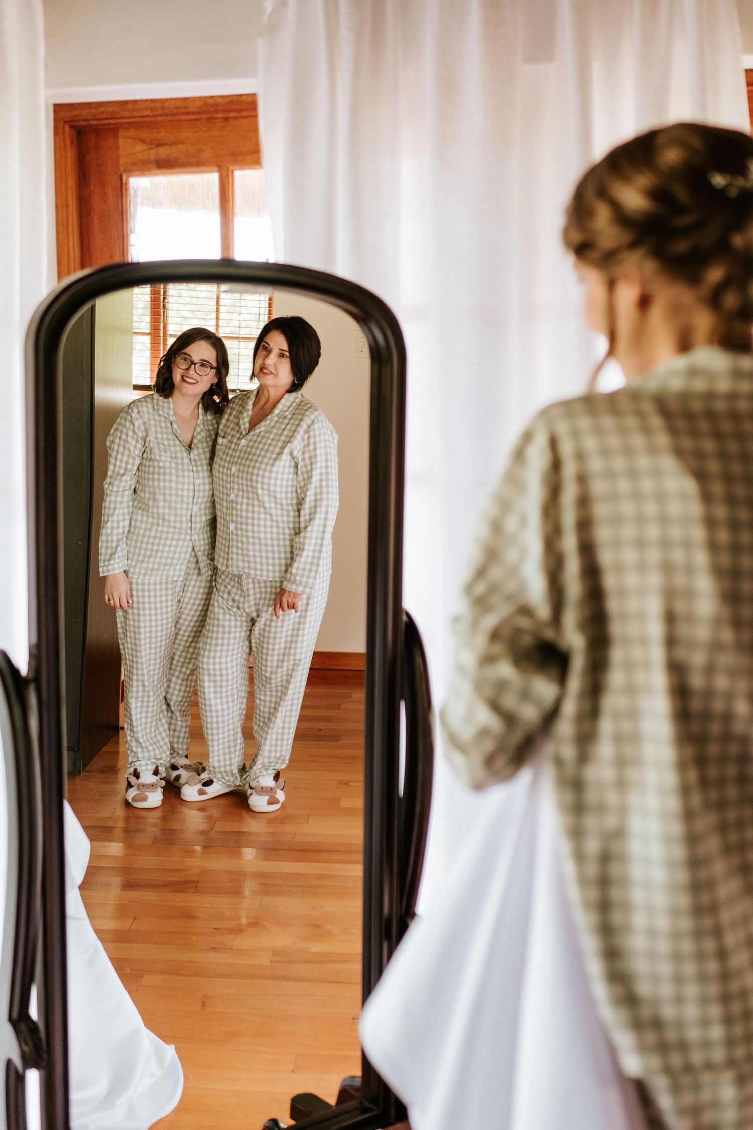 Real Wedding Photo and Film capturing the unscripted moments