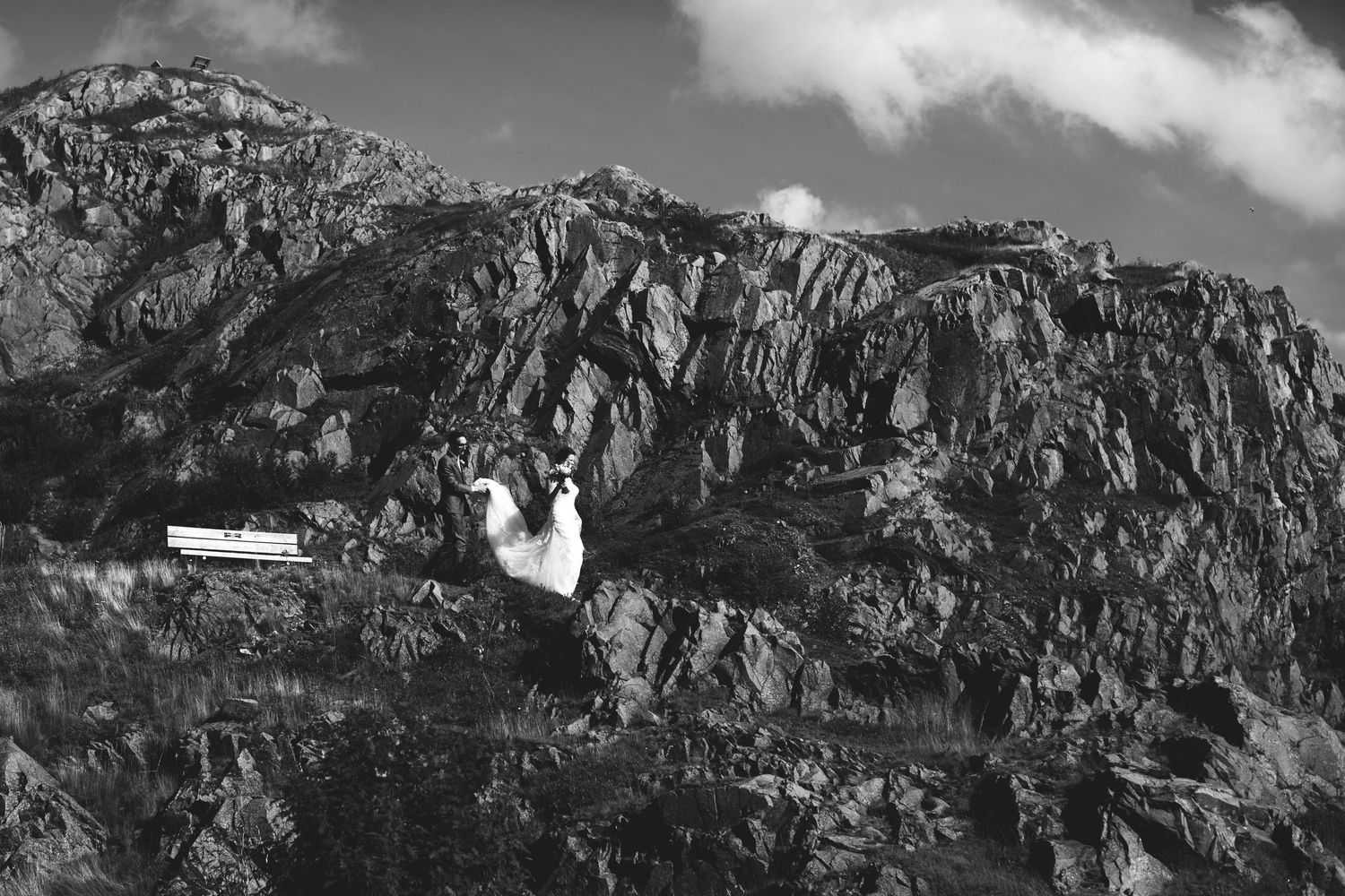 Photo of a wedding couple in Signal Hill, Newfoundland