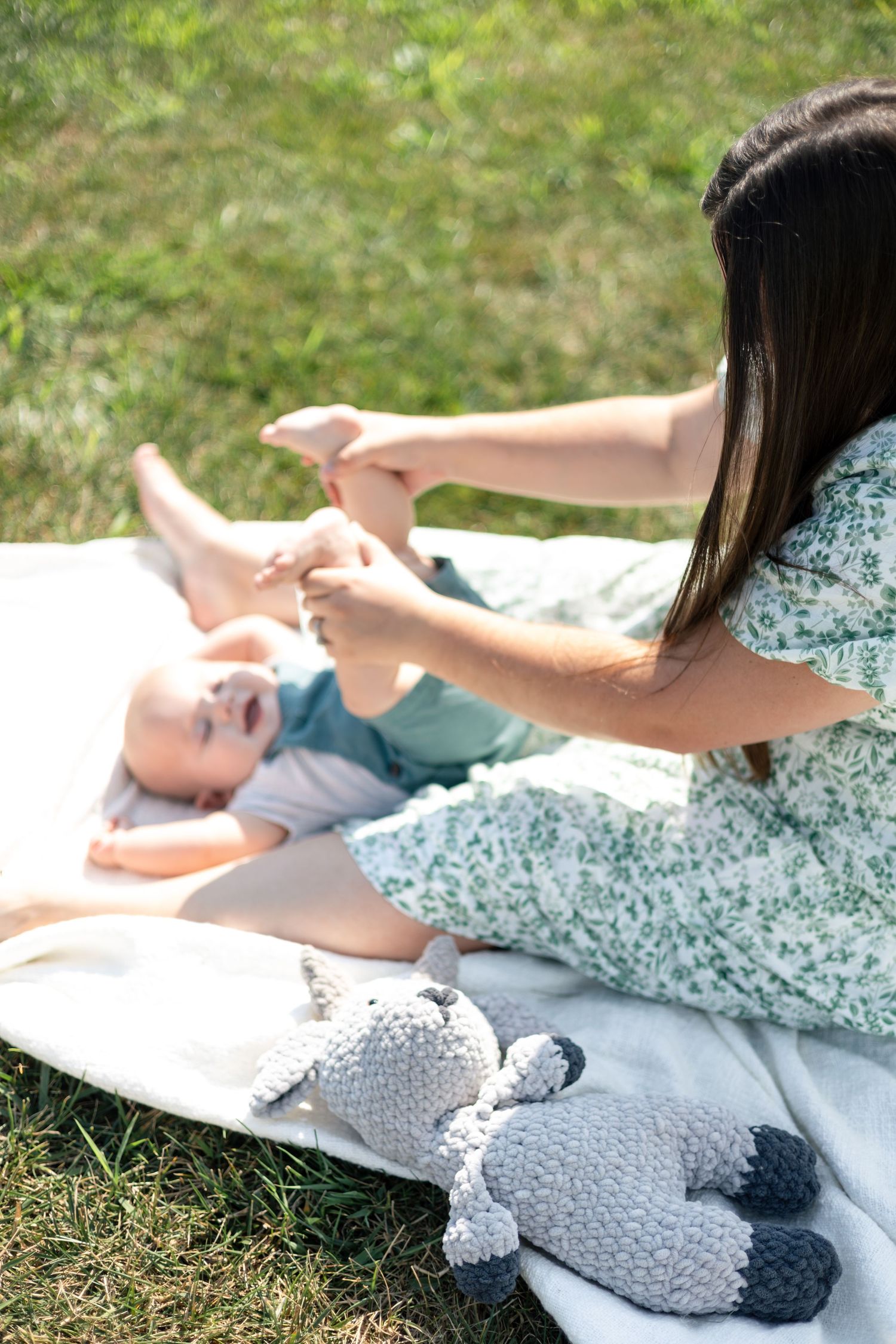 Motherhood photography session in Central Illinois.