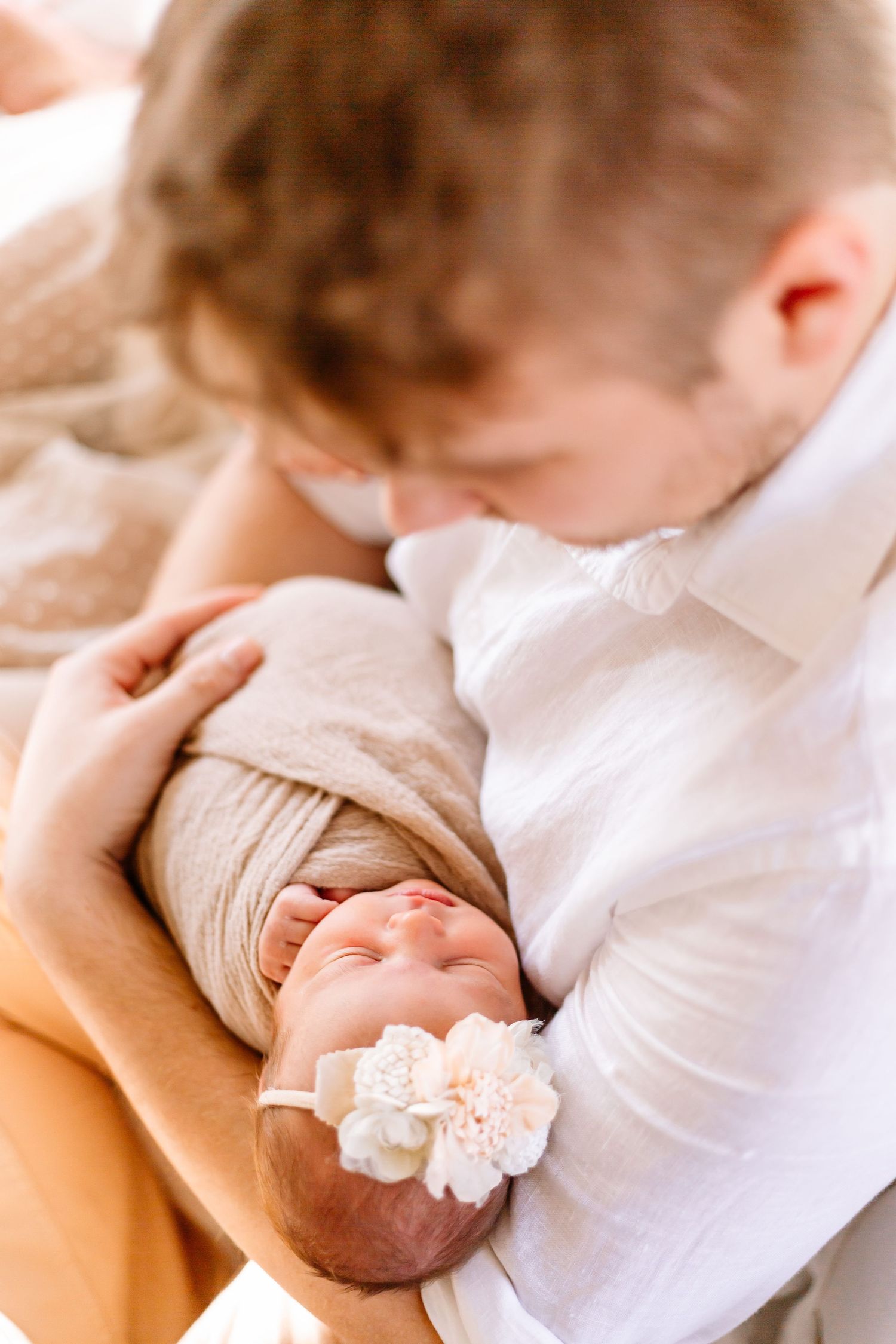 Newborn, light and airy, family photos