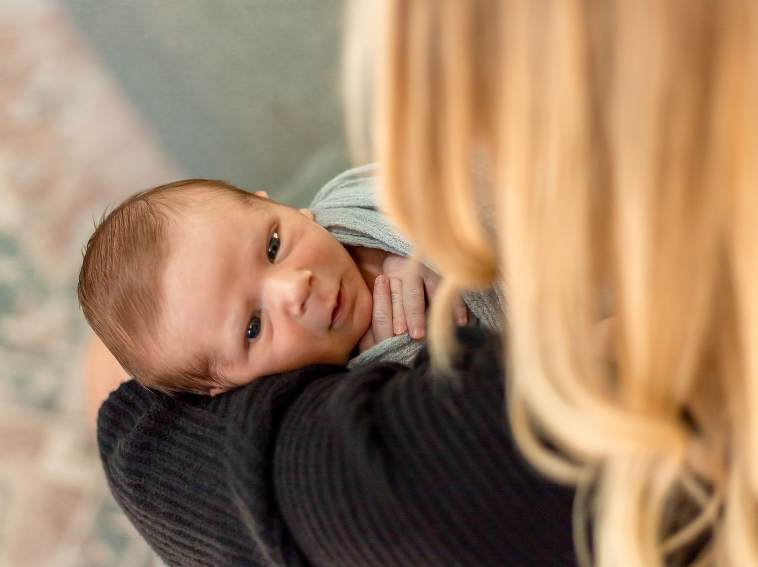 Newborn Photography with a timeless, minimal, bright and crisp approach.