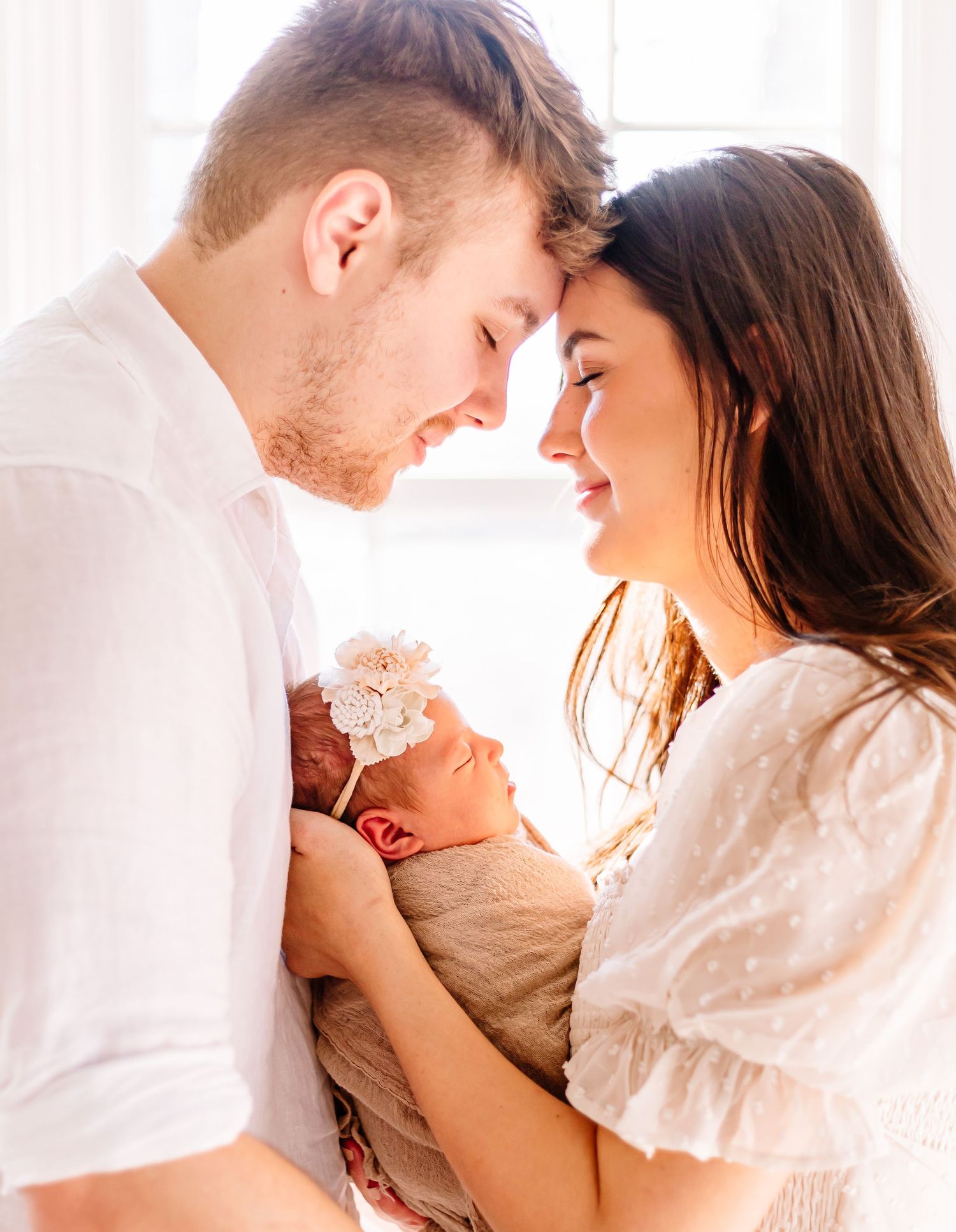 Newborn, light and airy, family photos