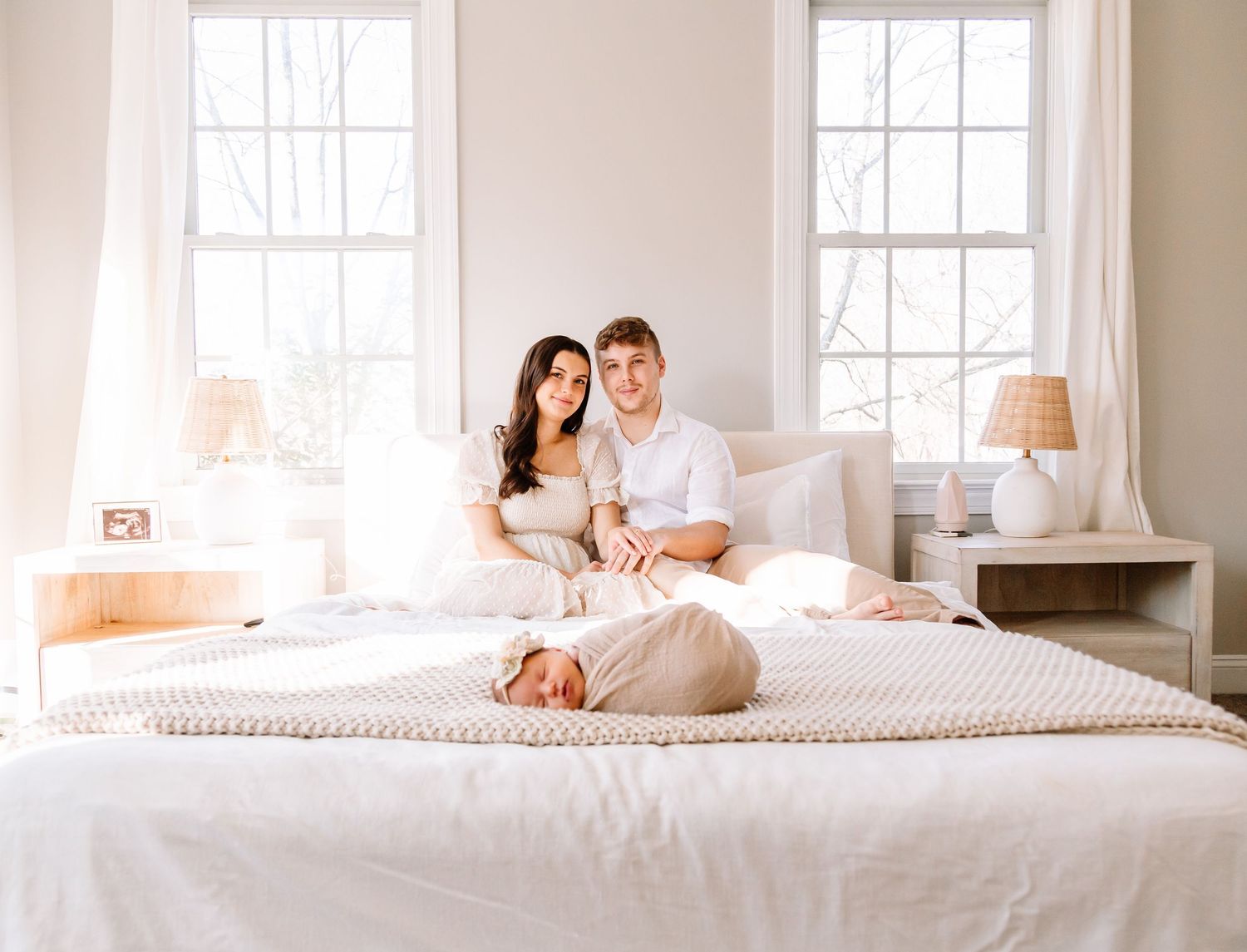 Newborn, light and airy, family photos