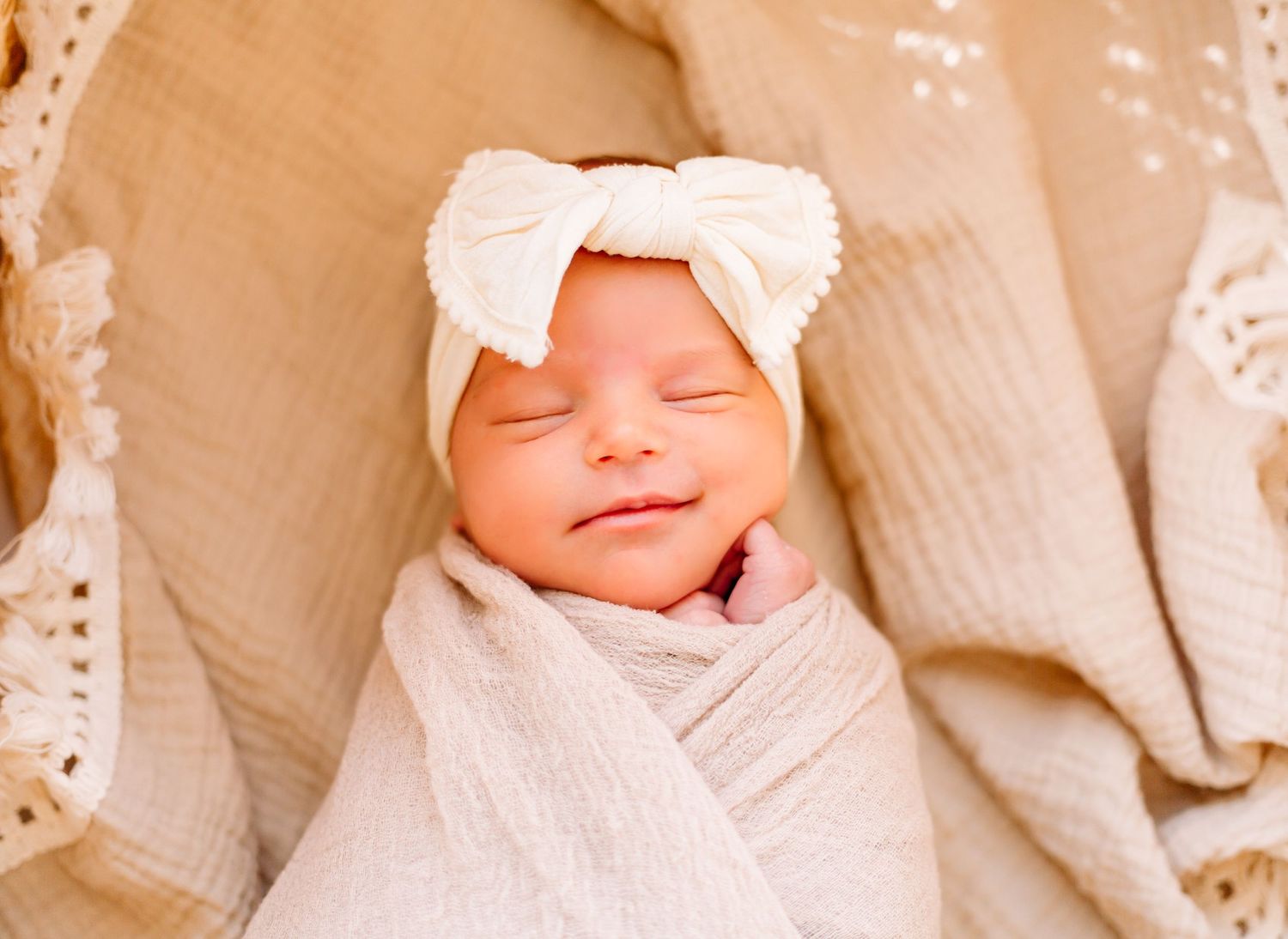 Newborn, light and airy, family photos