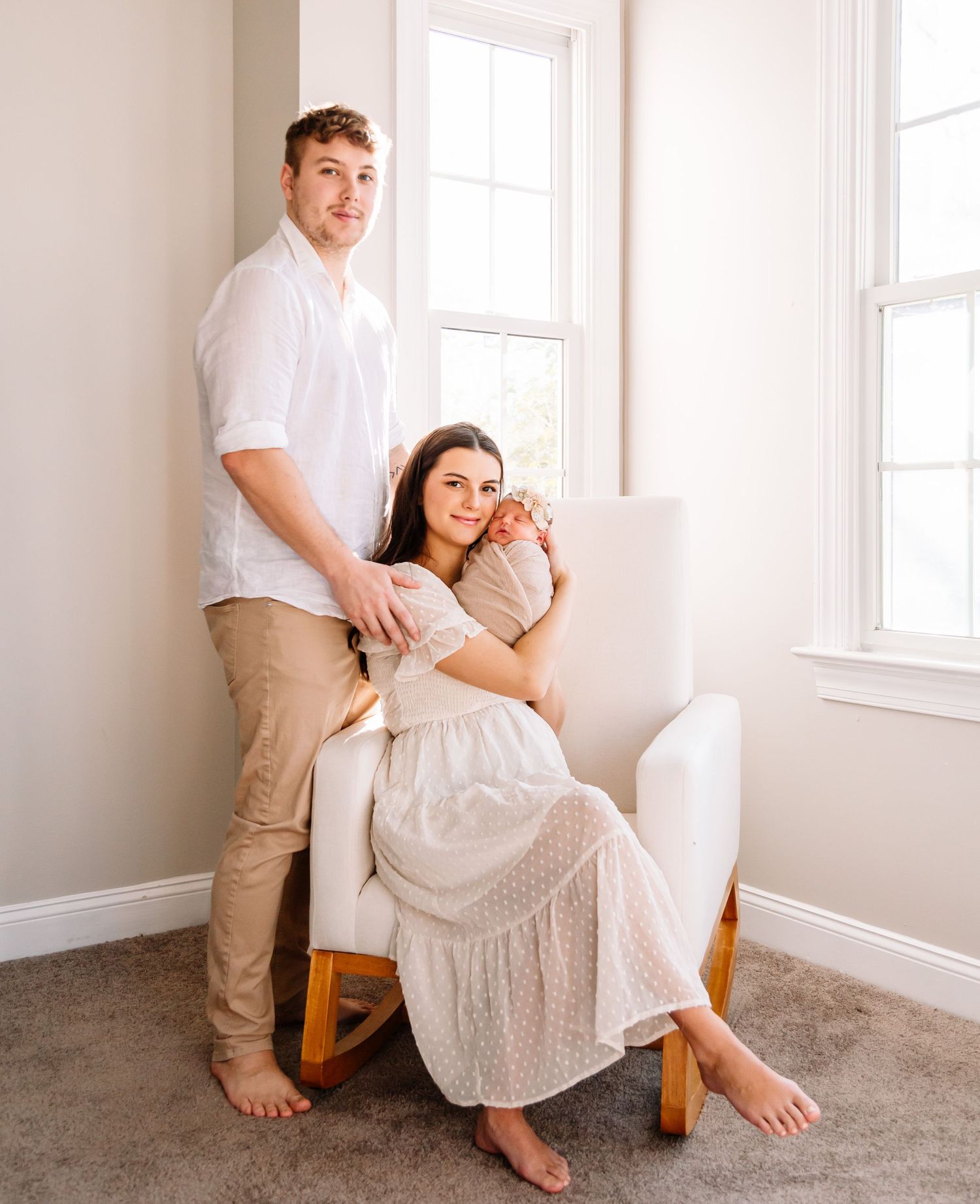 Newborn, light and airy, family photos