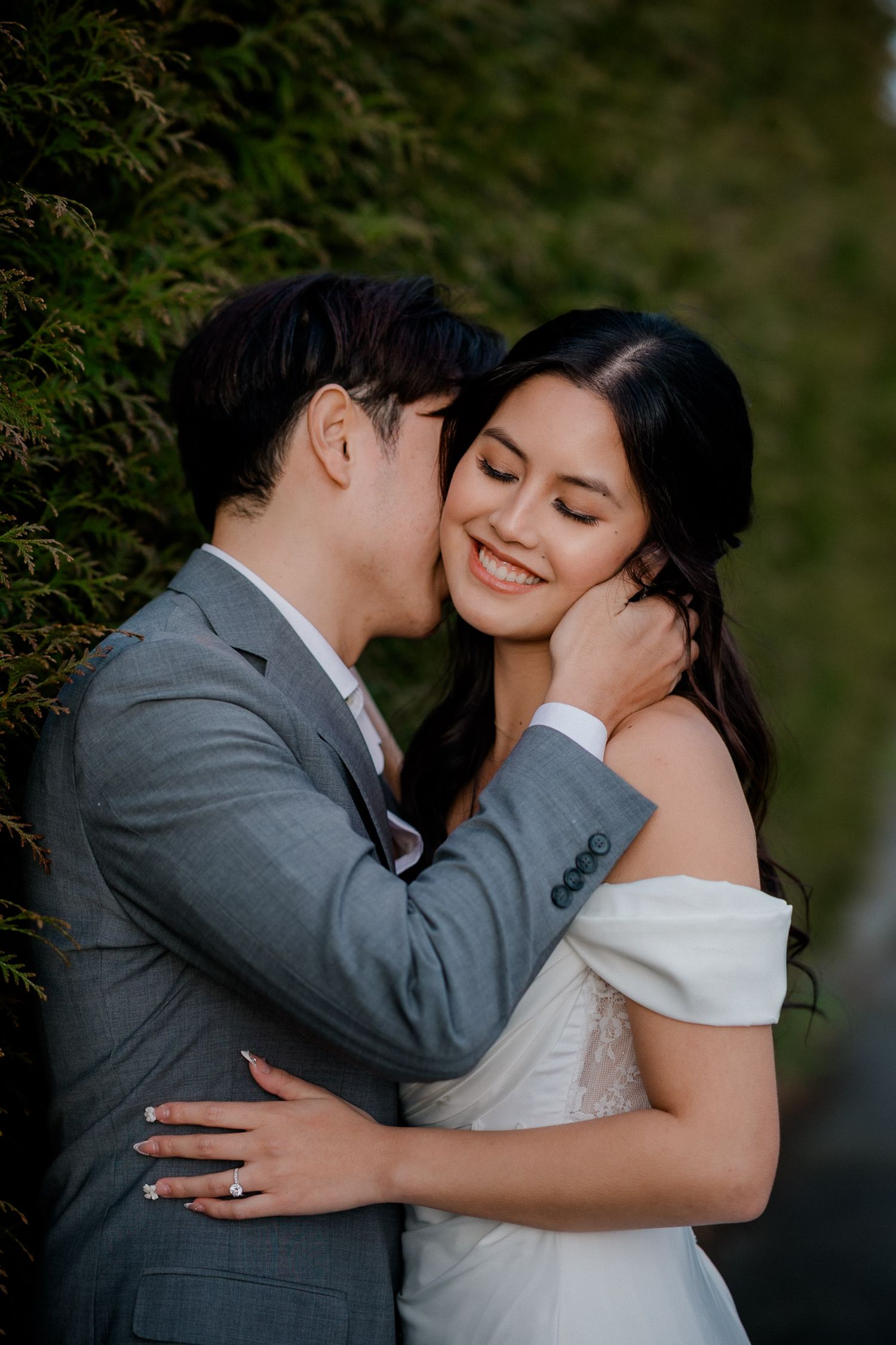 A romantic sequence of wedding photos showing tender moments between newlyweds in an outdoor setting.