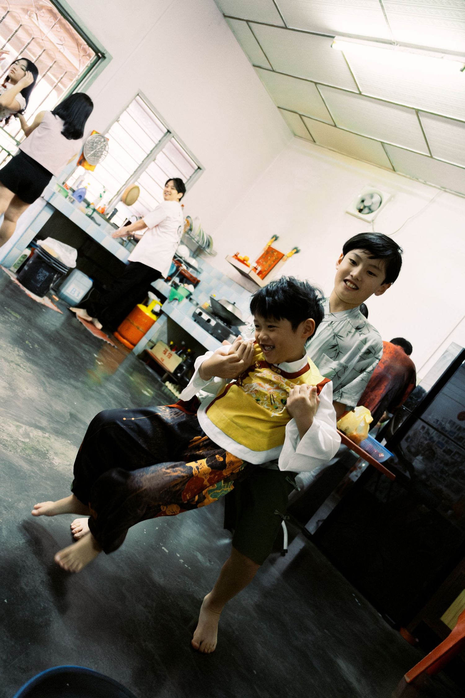 Wedding day shoot by HoidianNg Photography