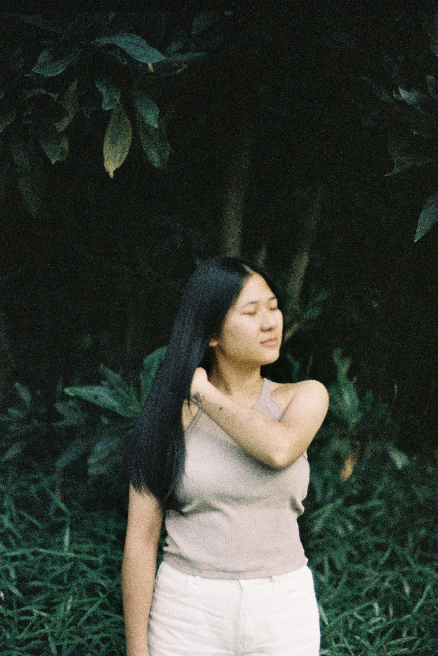 Female solo portrait by HoidianNg Photography