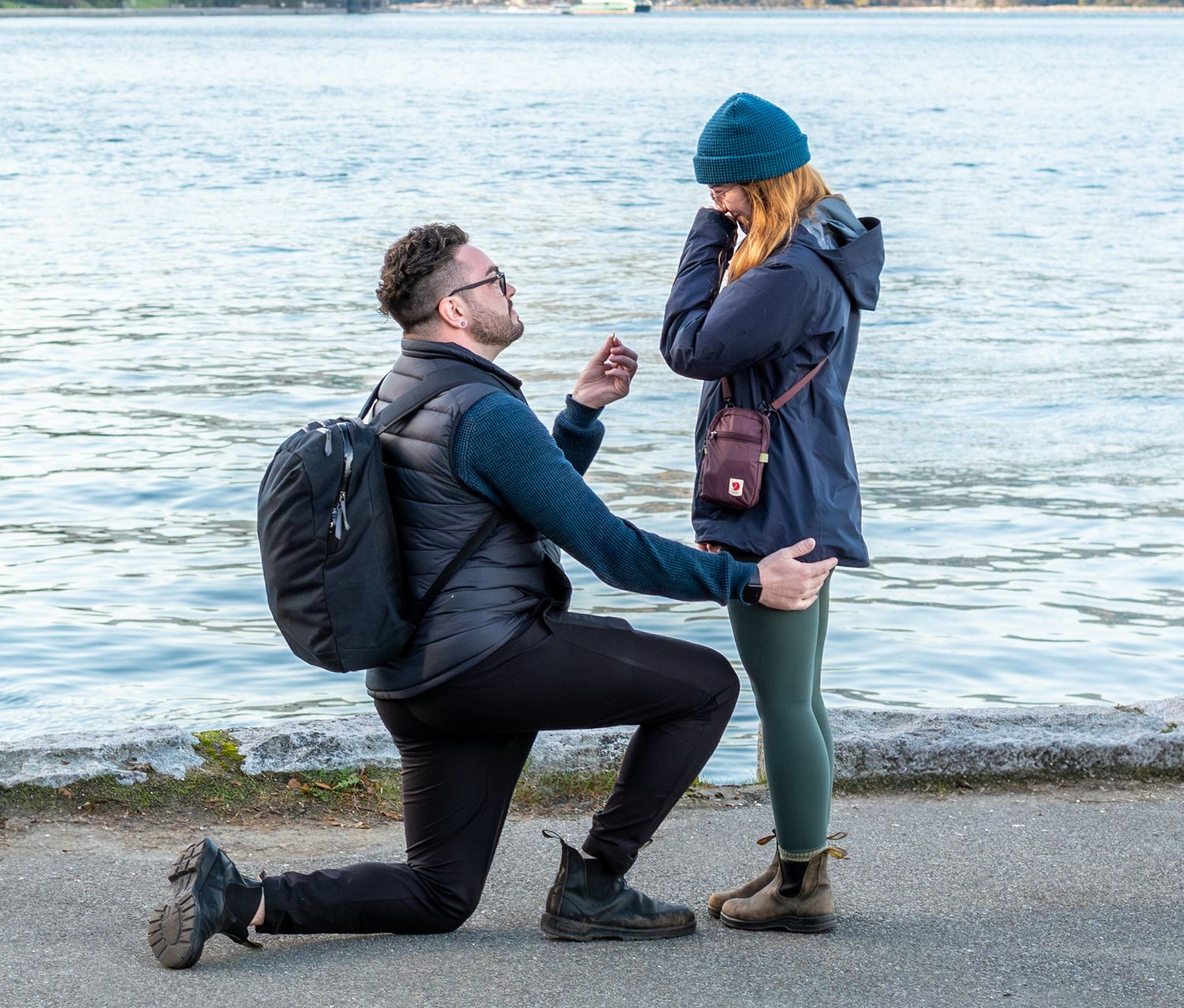 man proposing to woman