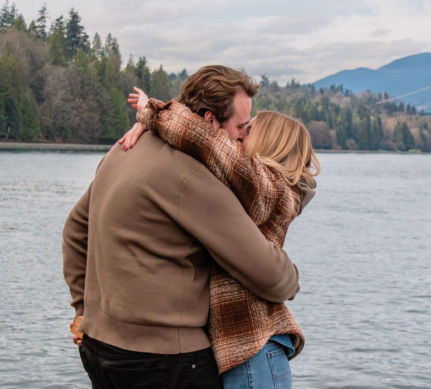 couple kisses