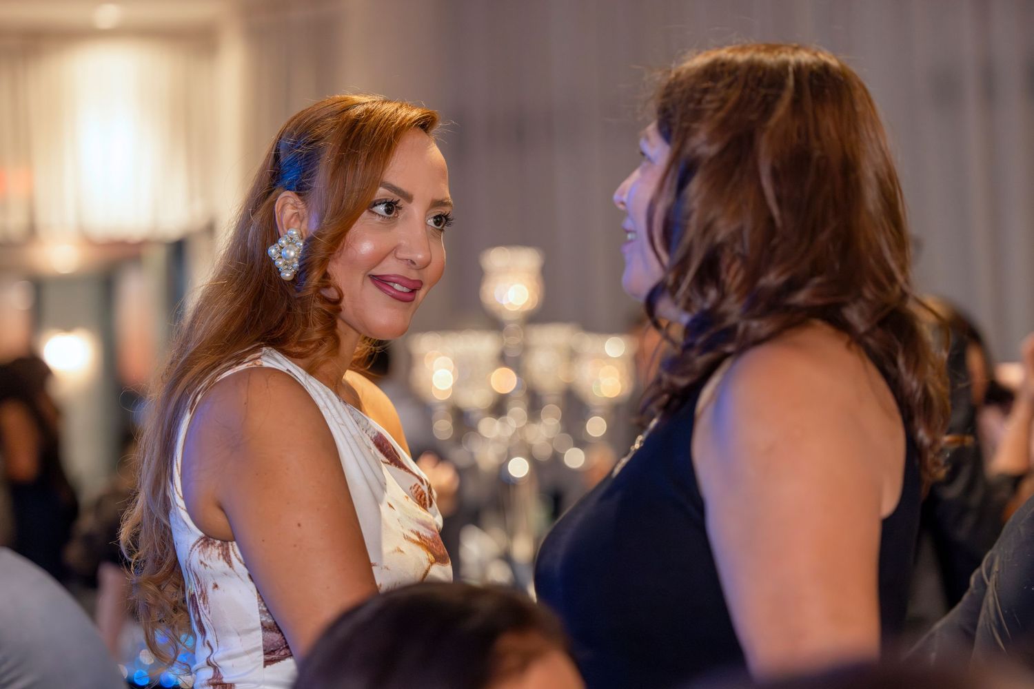 Photographe à Montréal pour événements corporatifs, conférences, lancements, galas et portraits d’affaires.