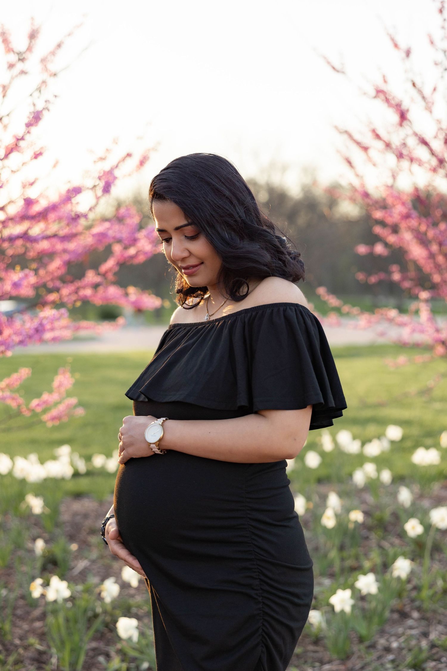 MATERNITY PHOTO PHOTOSHOOT ST JAMES PARK SPRING