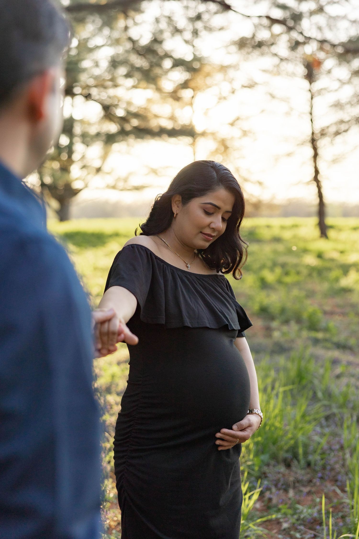 SPRING MATERNITY PHOTO PHOTOSHOOT ST JAMES PARK