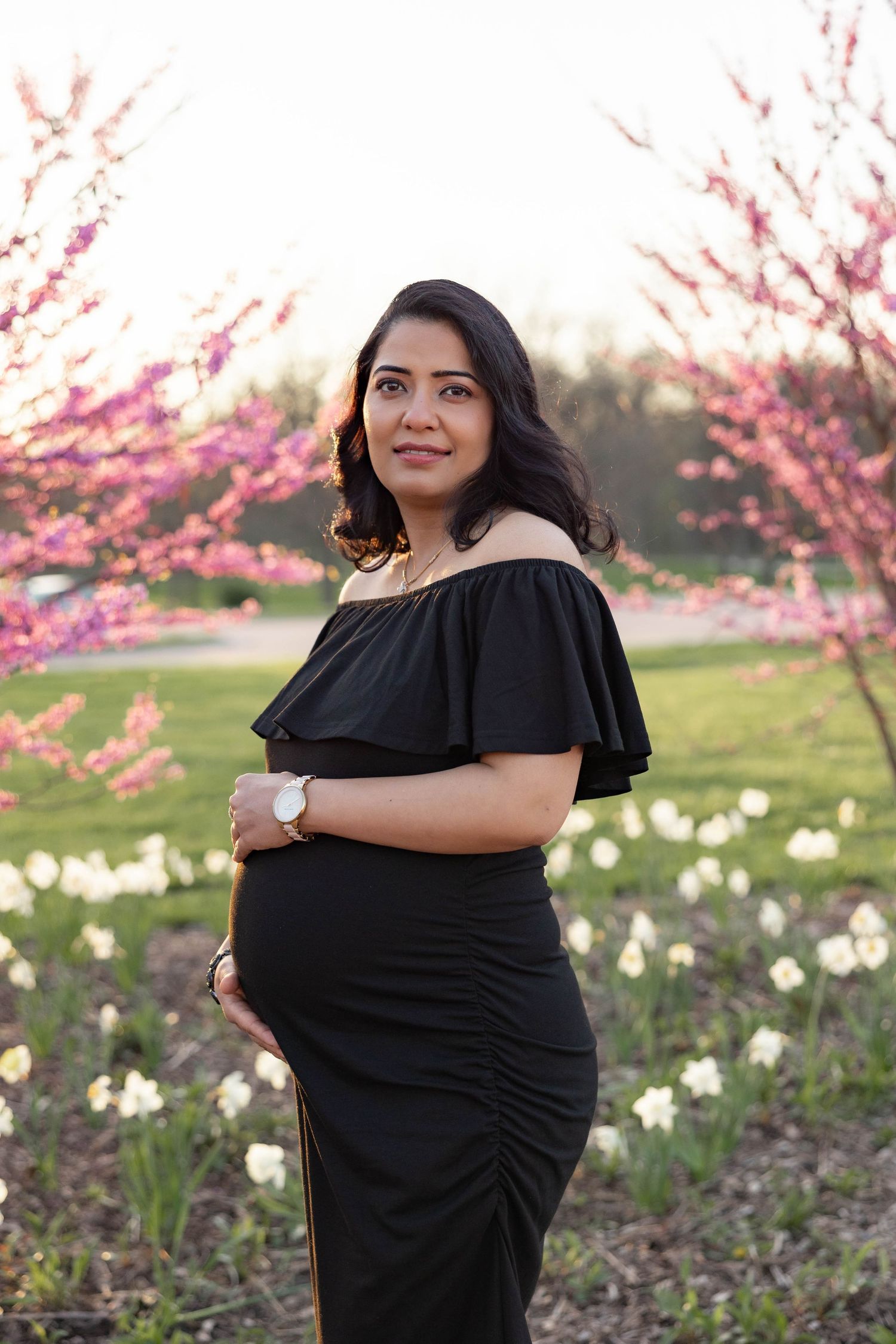 MATERNITY PHOTO PHOTOSHOOT ST JAMES PARK SPRING