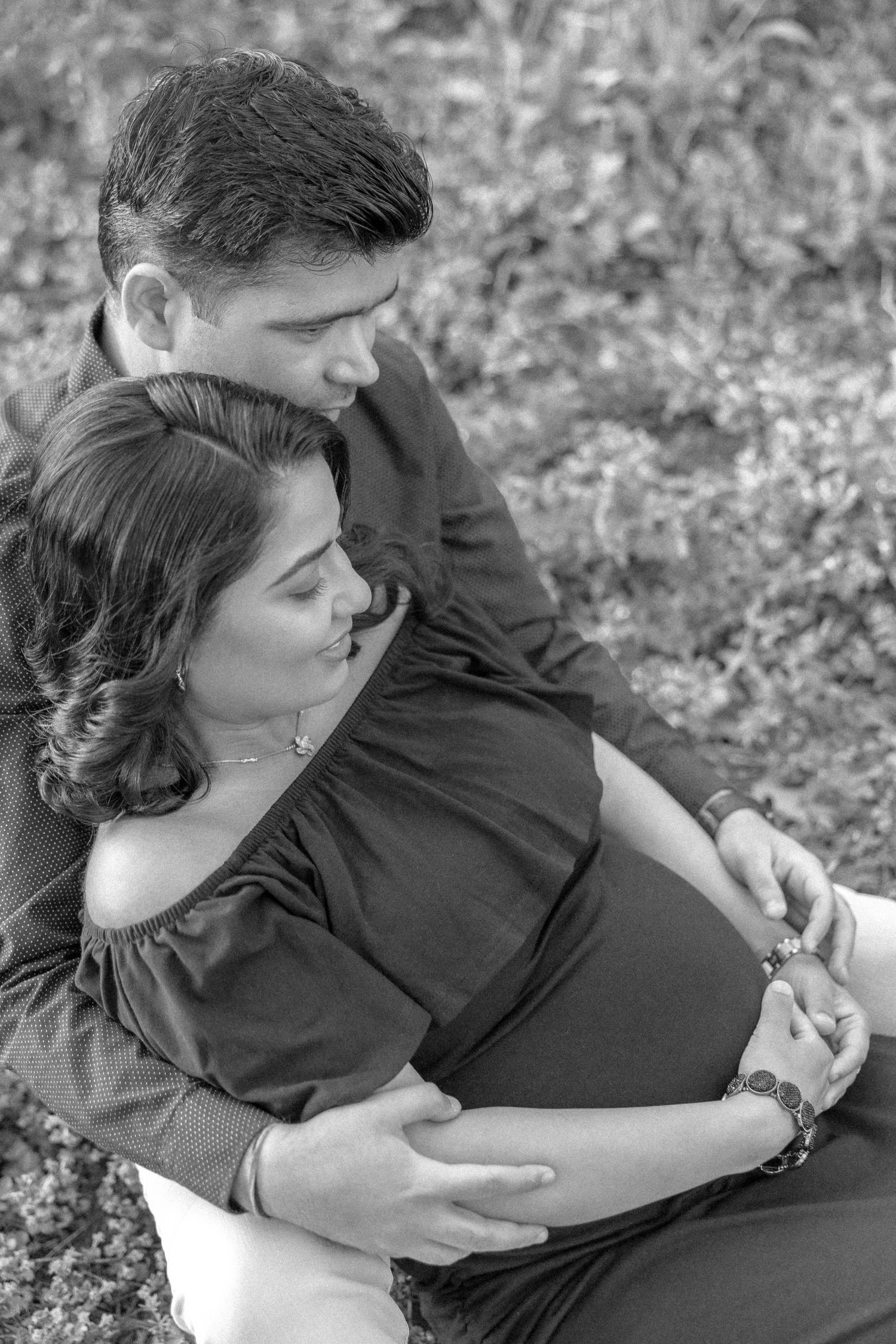 SPRING MATERNITY PHOTO PHOTOSHOOT ST JAMES PARK