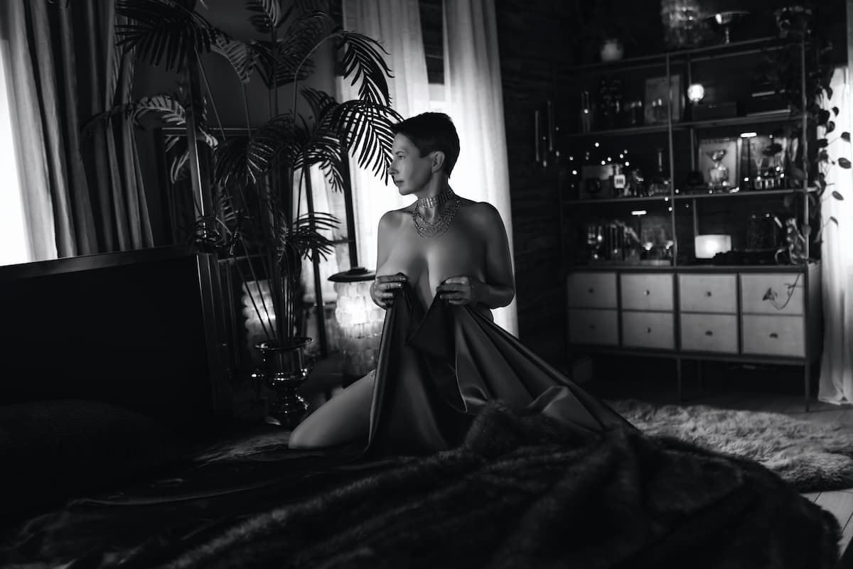 Blush Boudoir client from Beavercreek Ohio