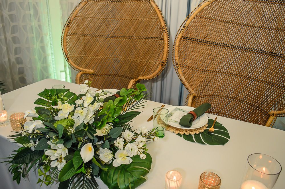 Sweetheart table
