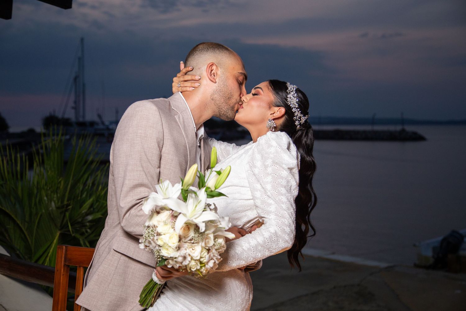 beso de novios