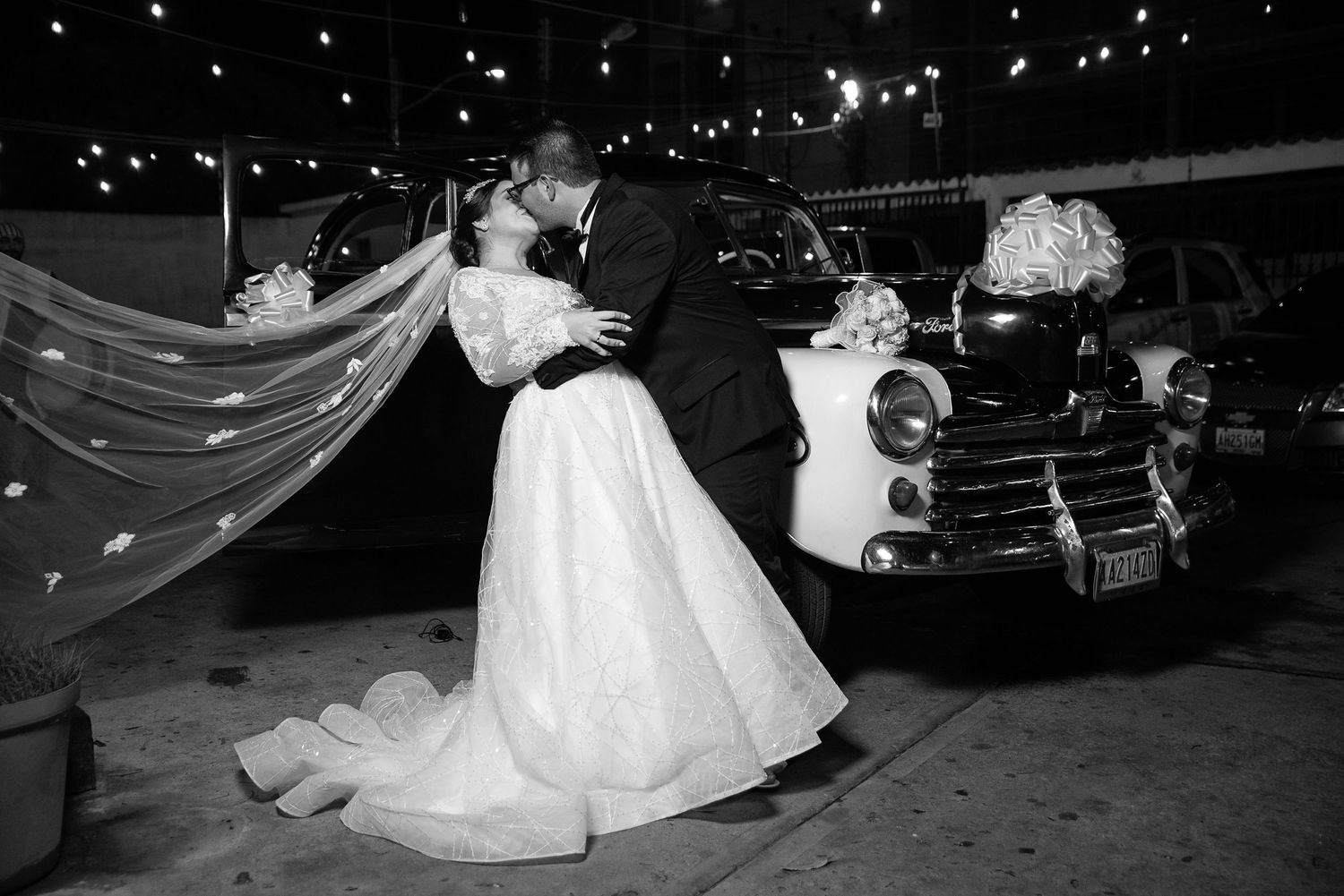 foto beso boda