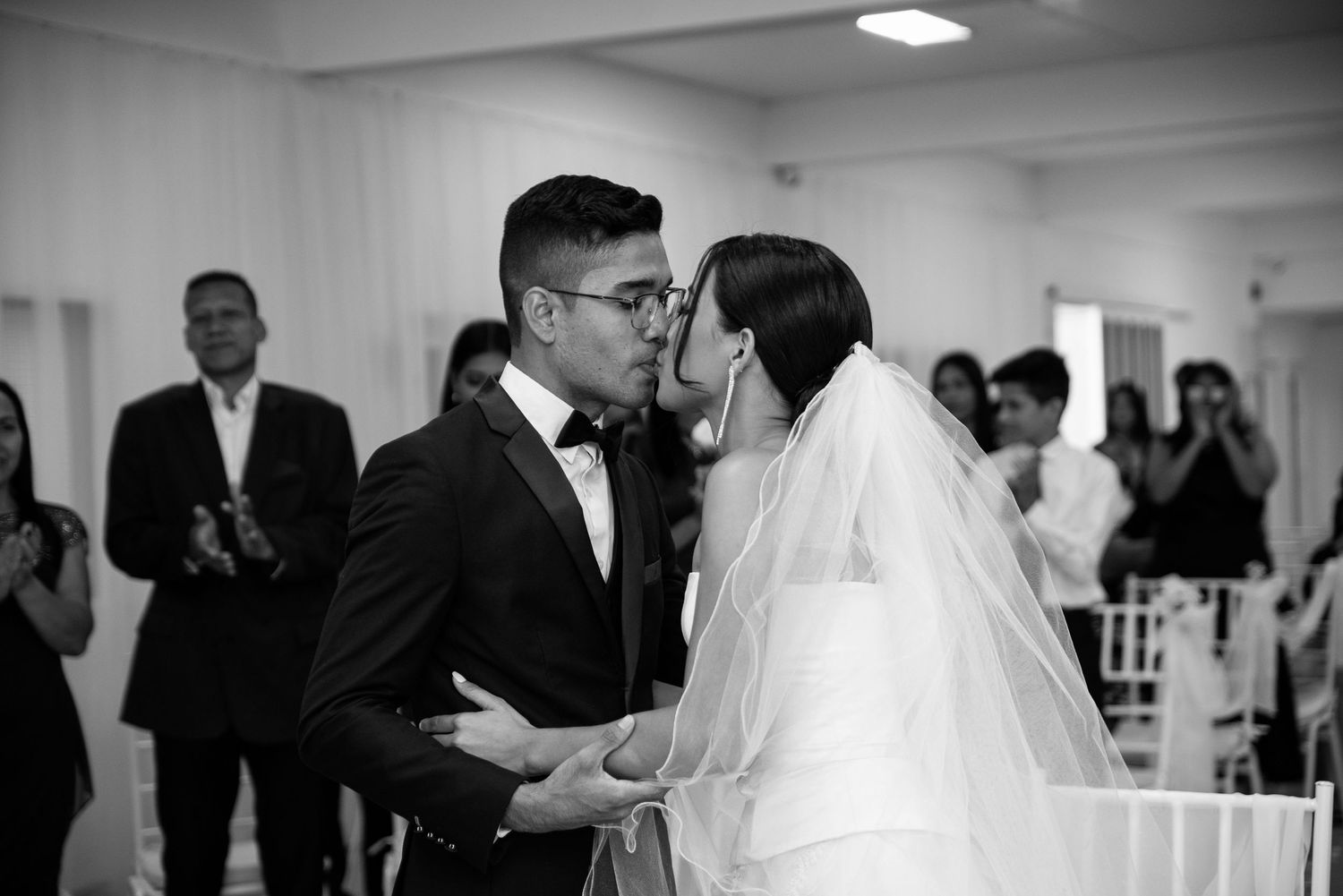 beso de novios