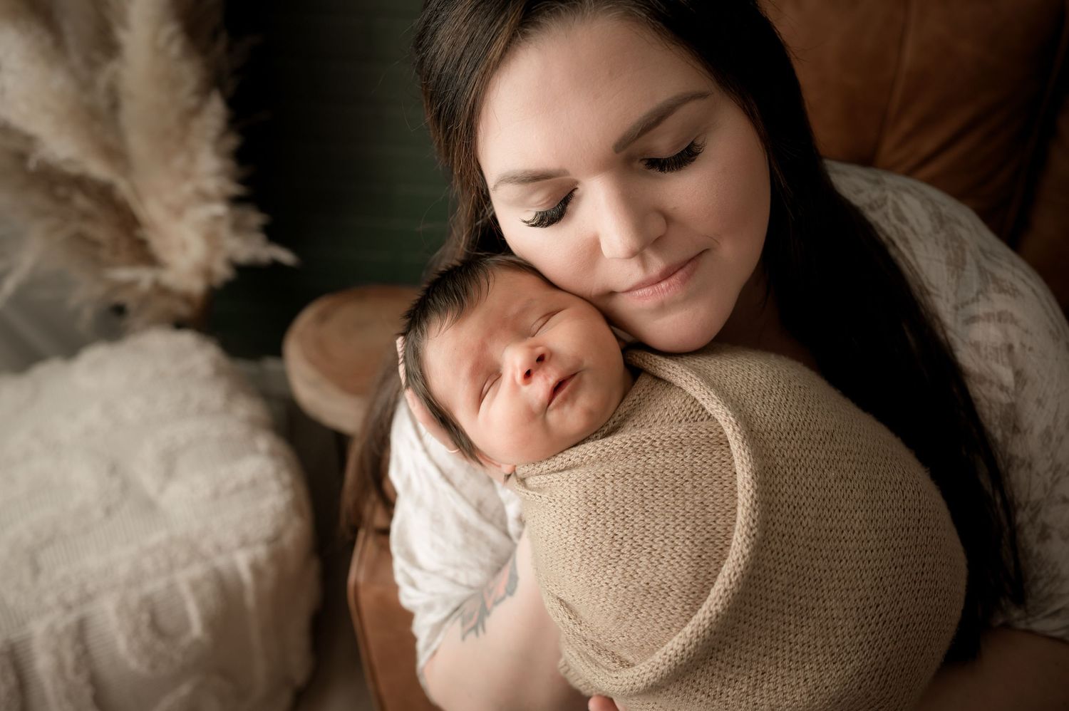 Newborn Gallery of pictures taken by Dawn Kroening Photography located in Ponoka Alberta
