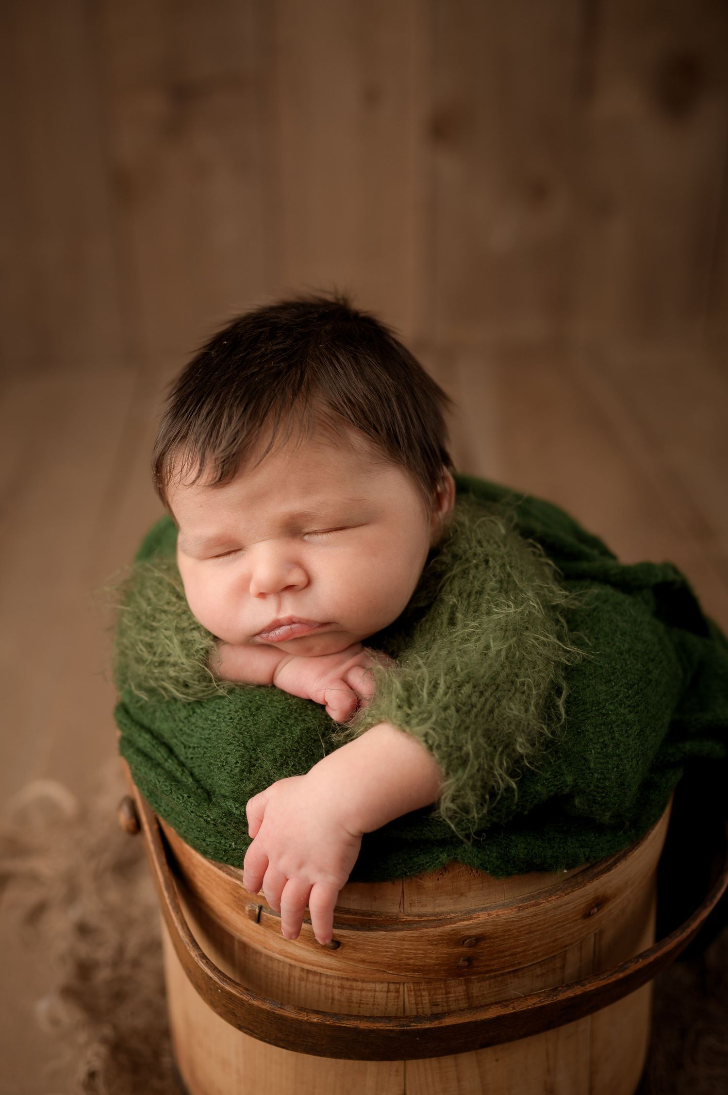 Newborn Gallery of pictures taken by Dawn Kroening Photography located in Ponoka Alberta
