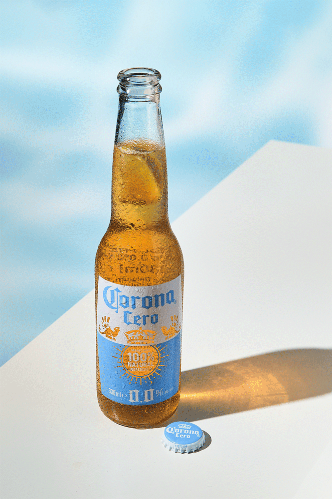 Corona Zero product stop motion poolside