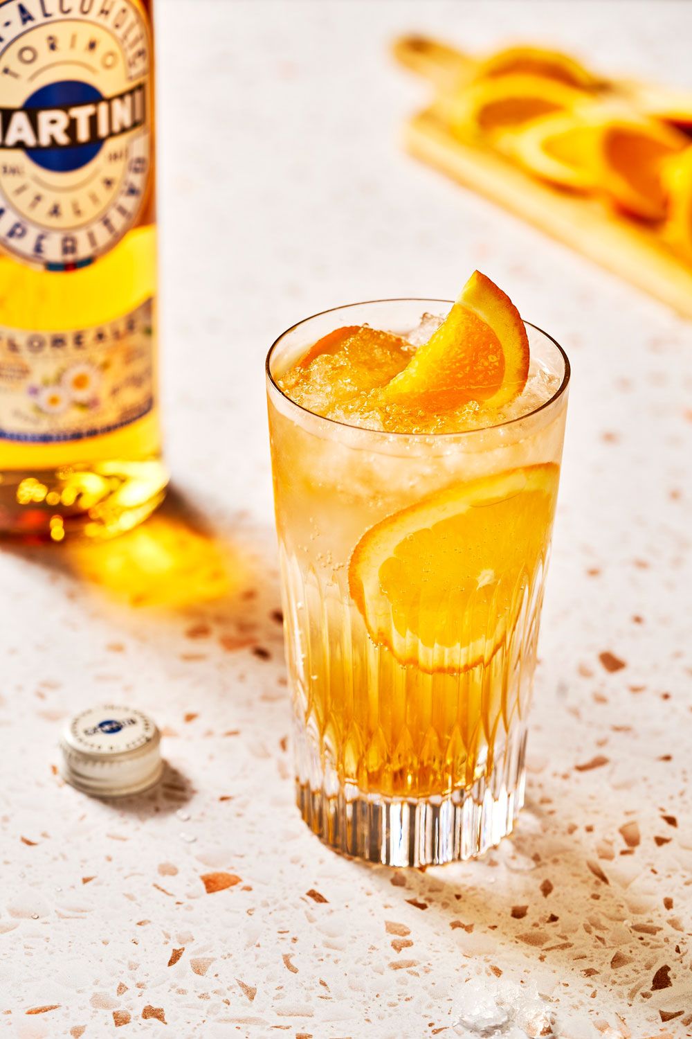 Orange spritz cocktail with orange slicesa