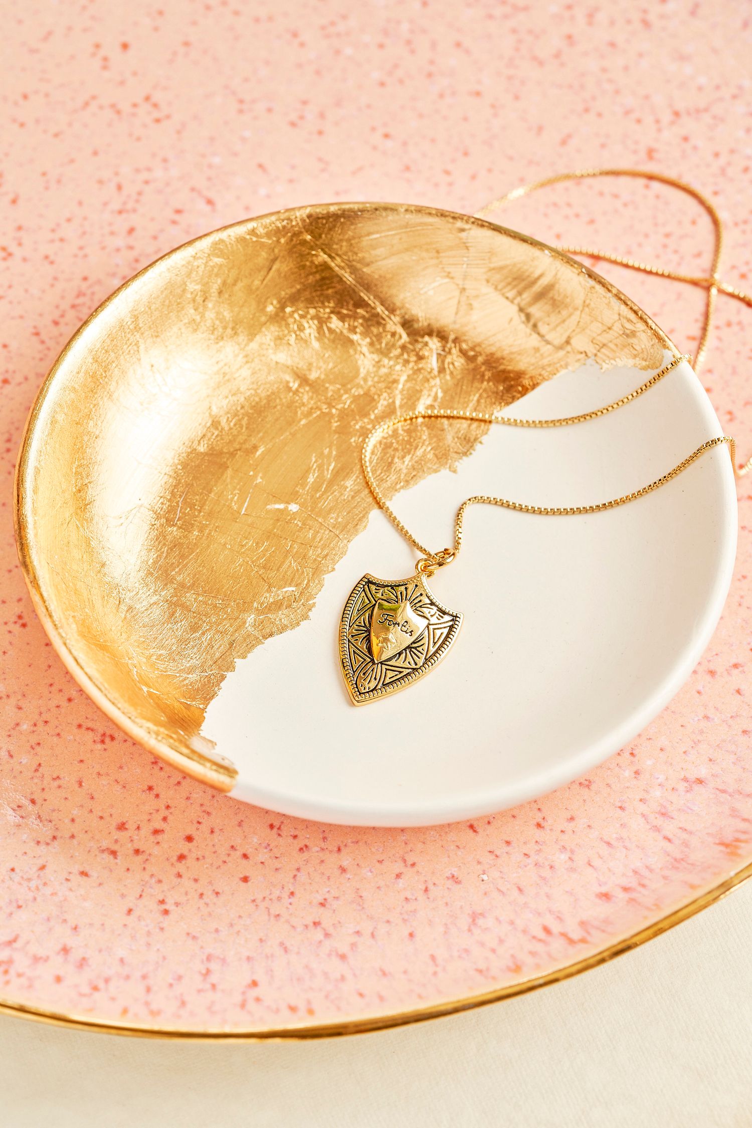 Gold necklace shot for Patroula Jewellery