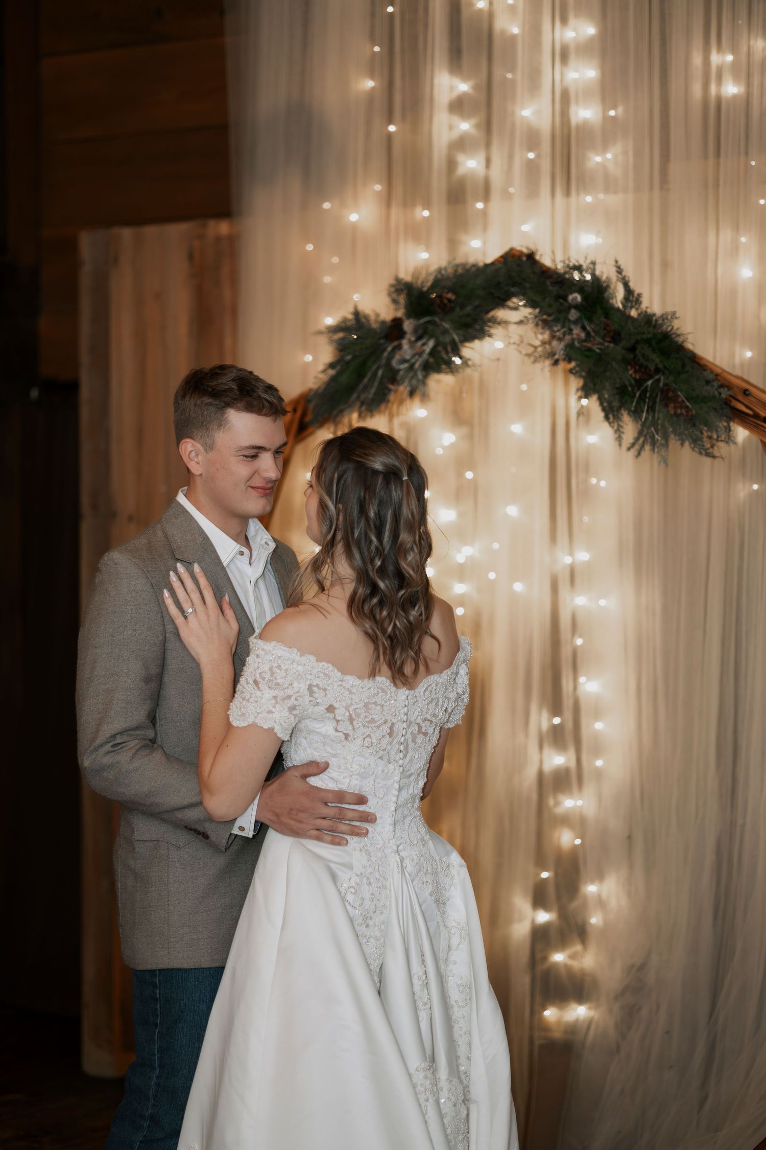 Gower Missouri Backwoods 222 Wedding First Dance Photo
