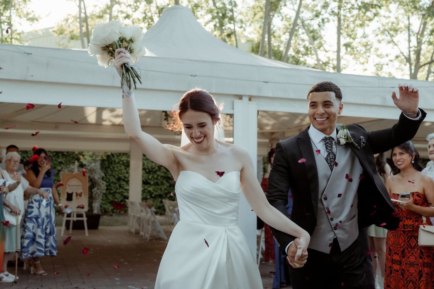 Ceremonia de boda al aire libre – fotografía de bodas en Madrid