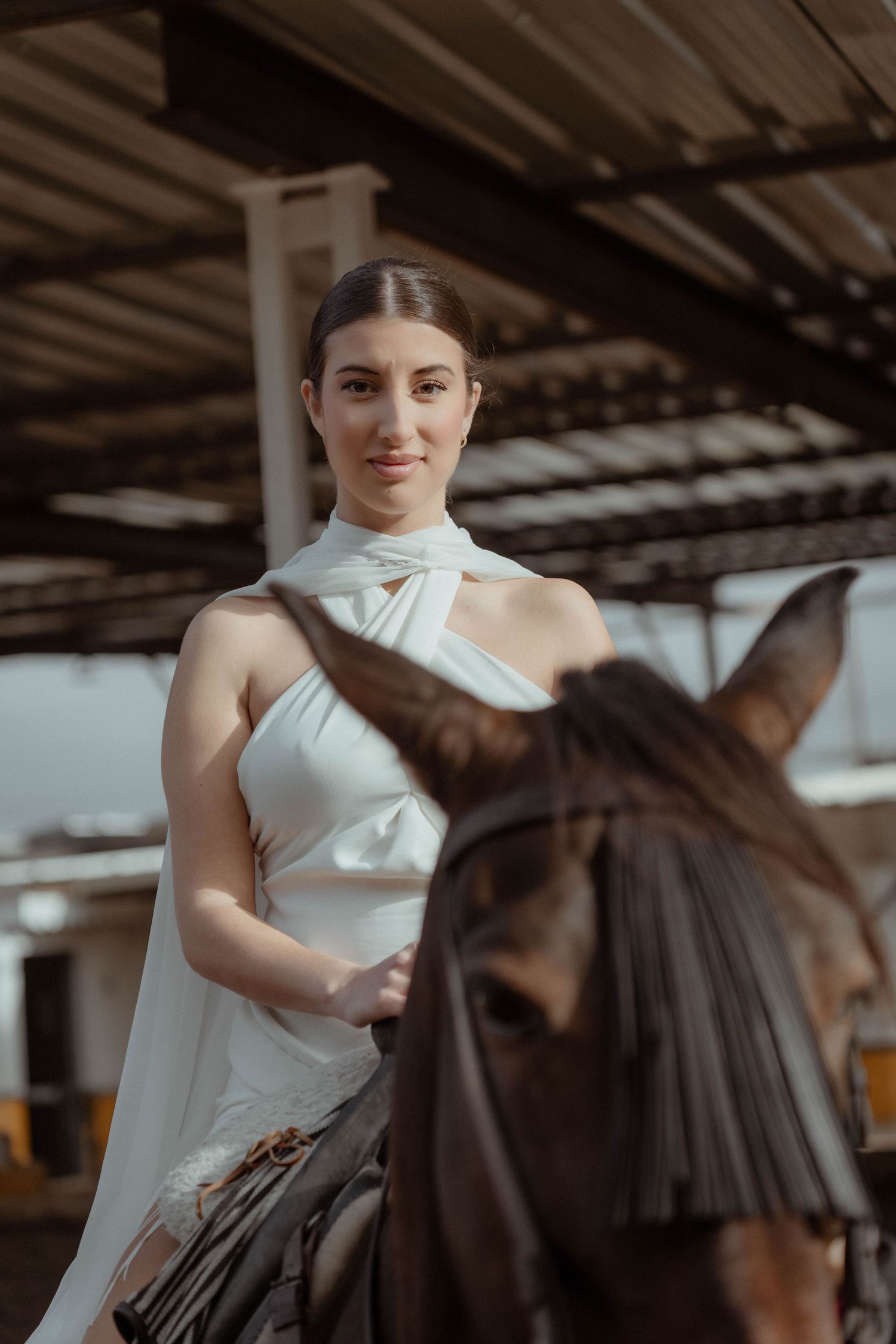 Retrato de novia montada a caballo – fotógrafo de bodas Madrid