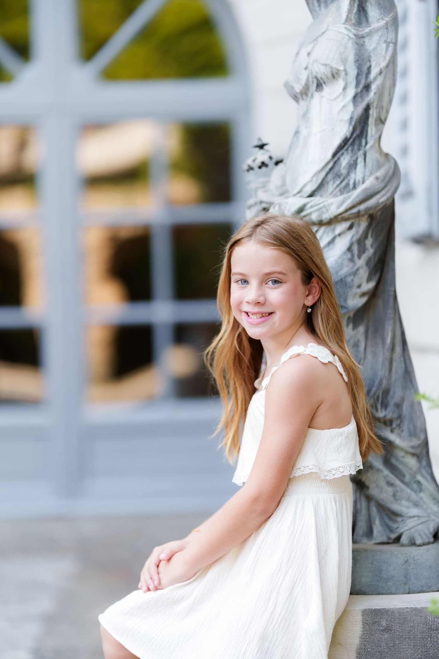 Elegant family portraits at Villa Melzi Lake Como
