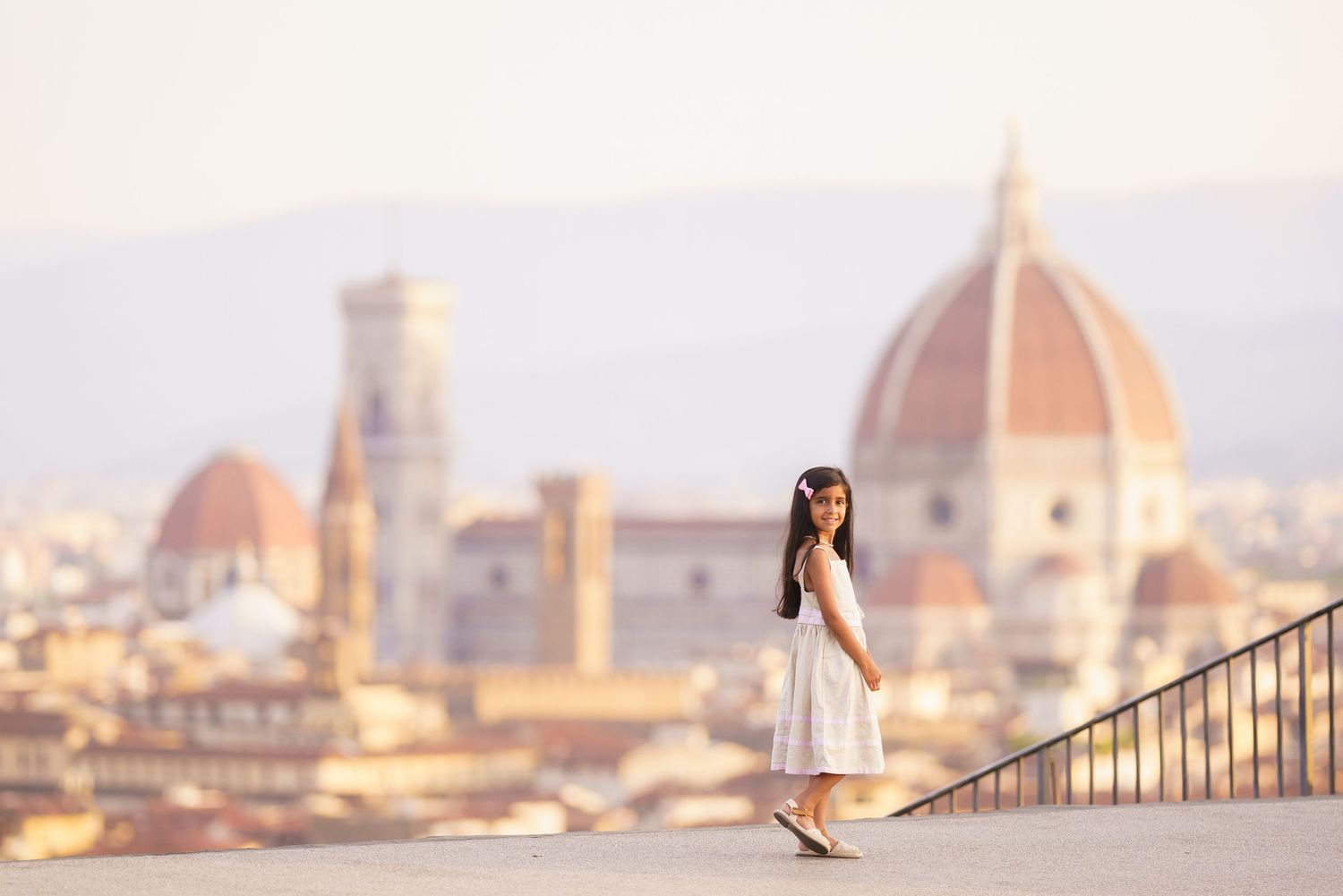 Florence family photographer at sunrise