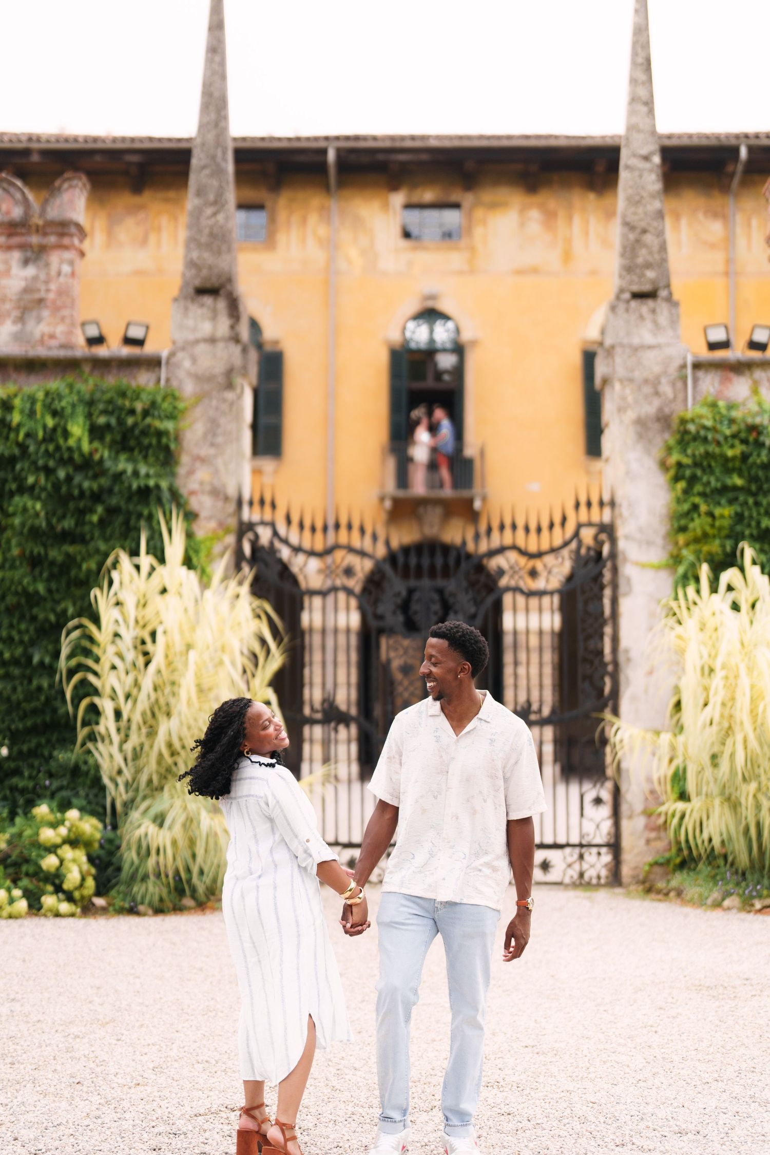 Happy engaged couple at Giardino Giusti Verona photographed by wedding photographer Italy Verona