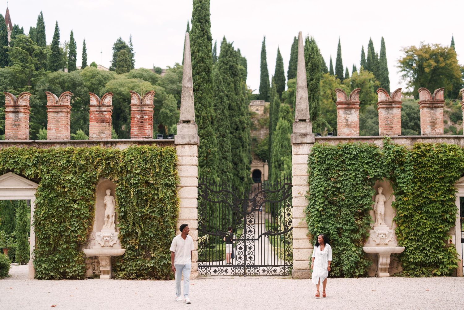 Happy engaged couple at Giardino Giusti Verona photographed by wedding photographer Italy Verona