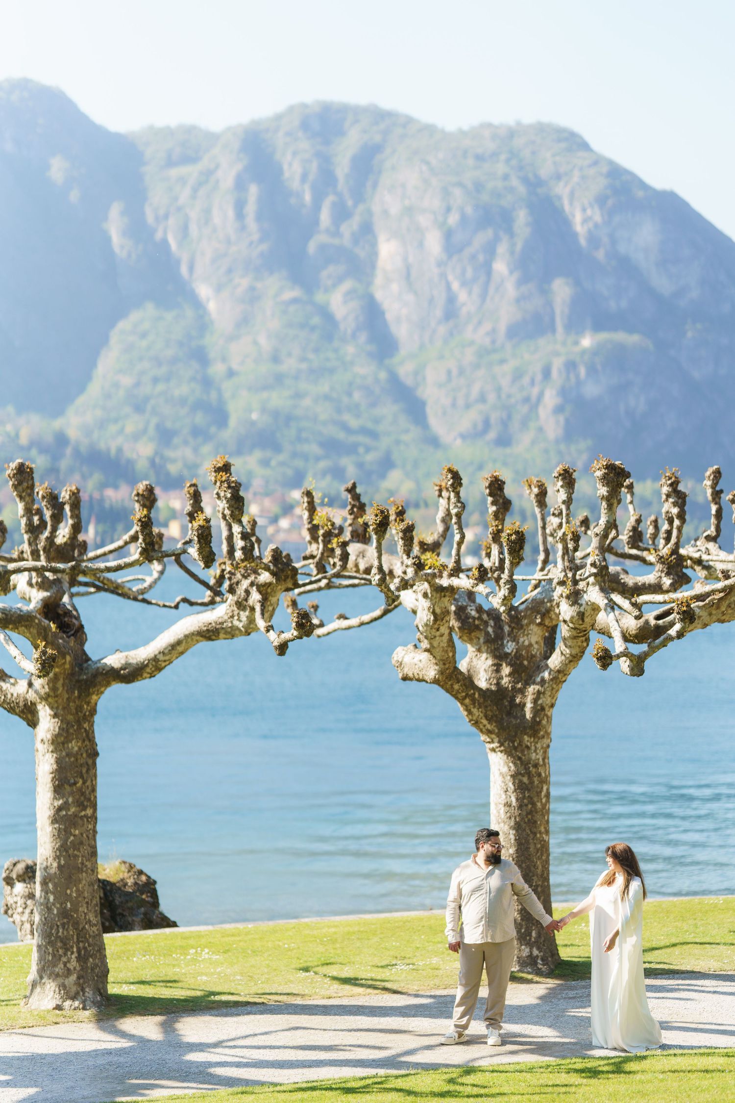 Bellagio photographer Villa Melzi maternity photoshoot Lake Como