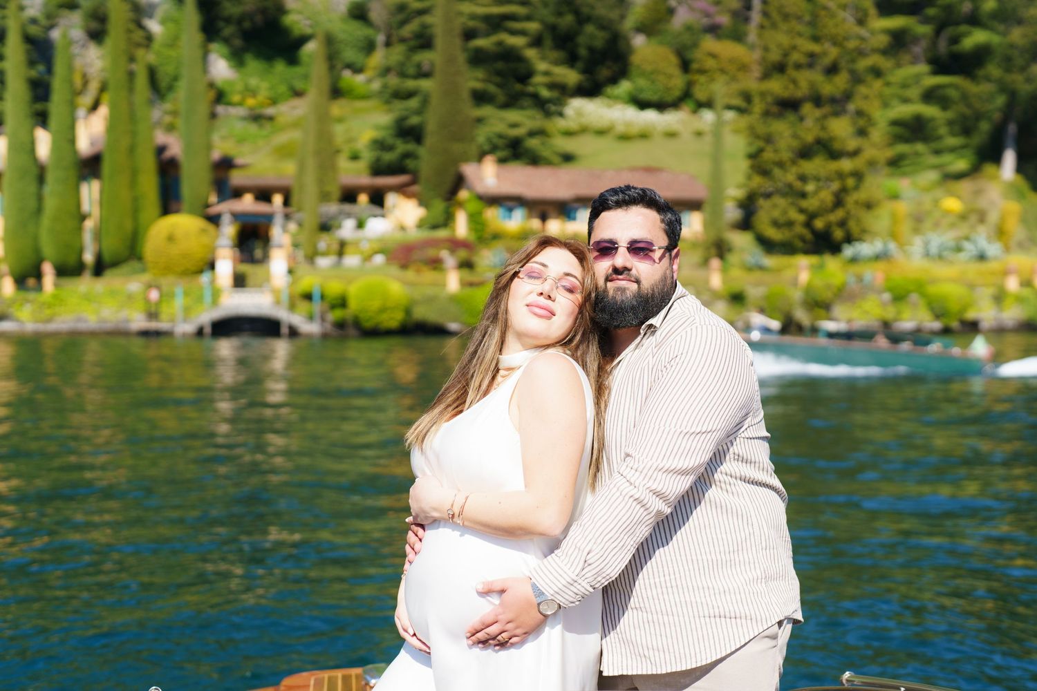 Lake Como photographer Bellagio maternity and couple photoshoot