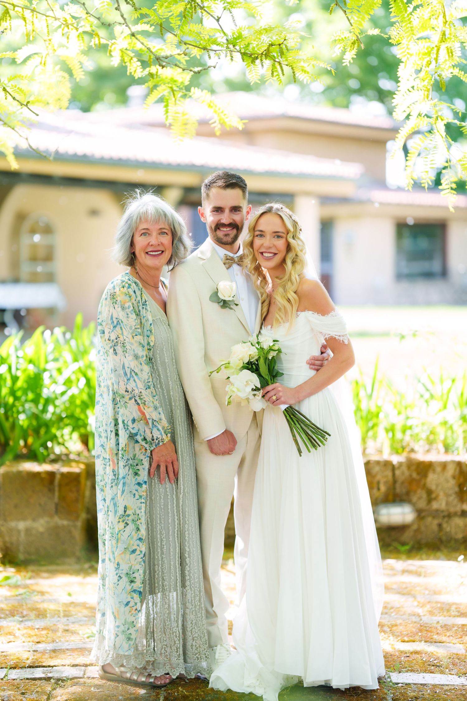 light and airy wedding photographer Italy