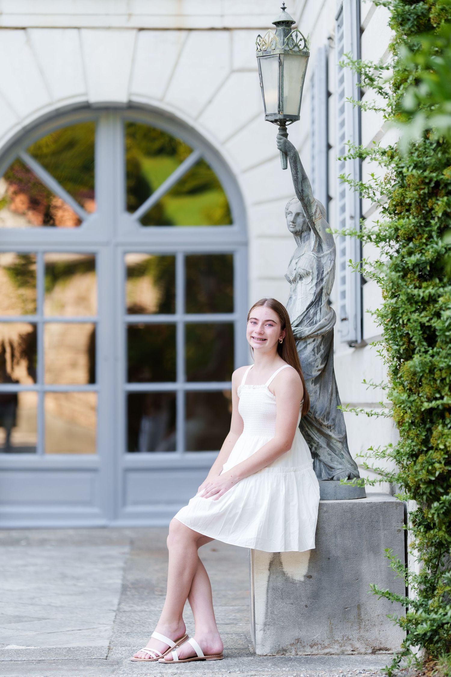 Elegant family portraits at Villa Melzi Lake Como