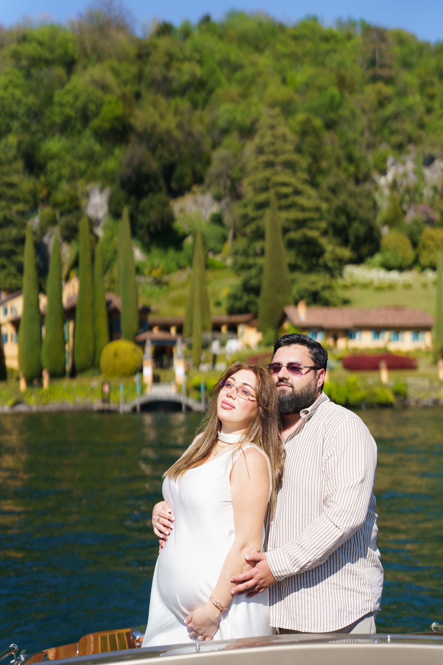 pregnancy photoshoot Lake Como Bellagio light airy style