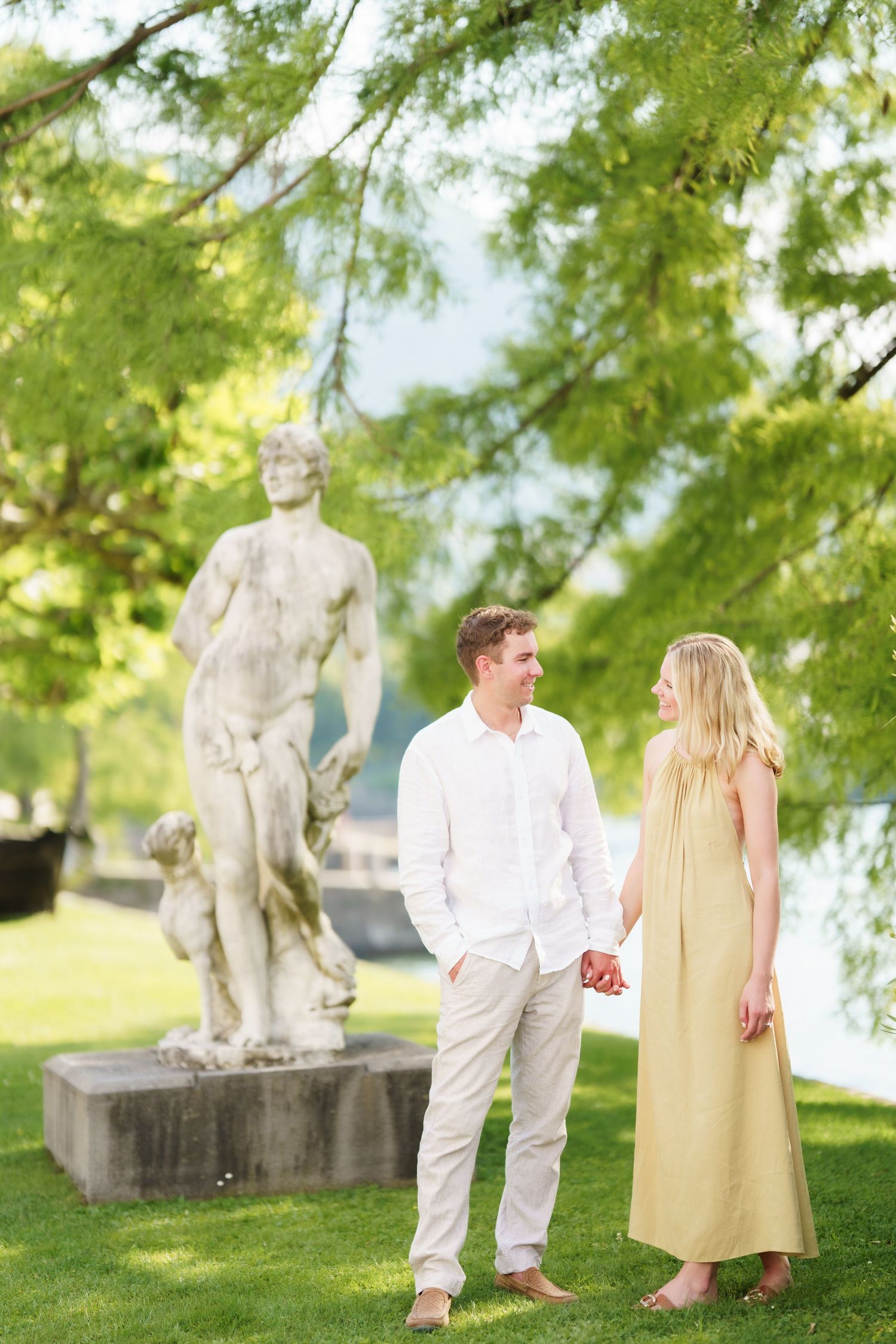 villa-melzi-bellagio-engagement-session-lake-como