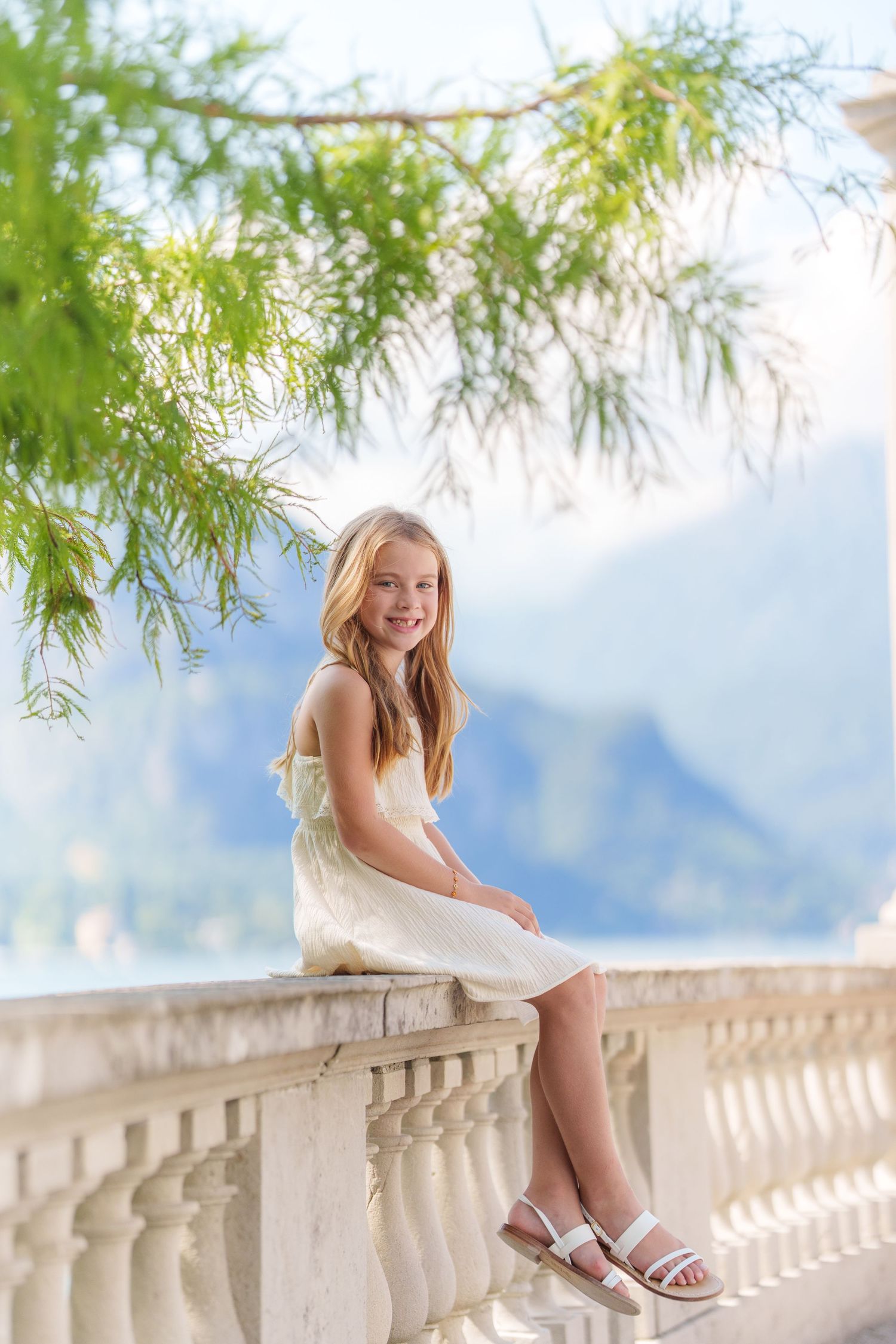 Family photography session at Villa Melzi on Lake Como