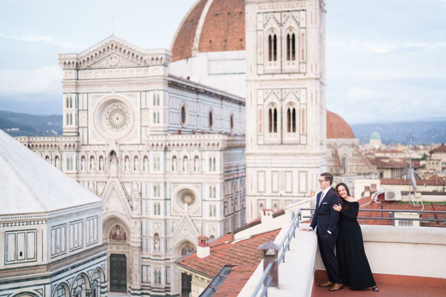 Panoramic views of Florence's iconic Duomo cathedral and historic cityscape from different angles and perspectives.