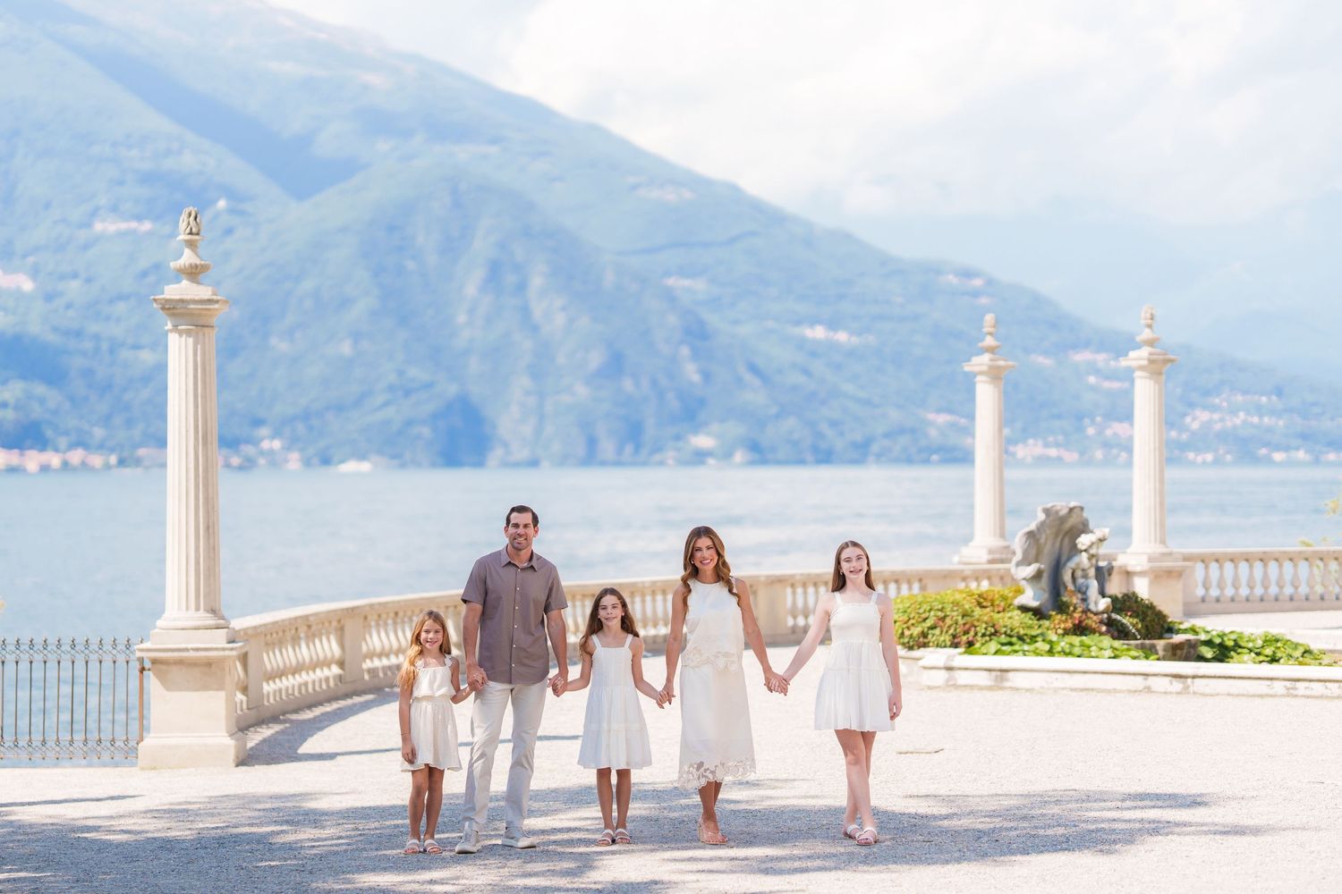 Professional Lake Como family photographer in Bellagio