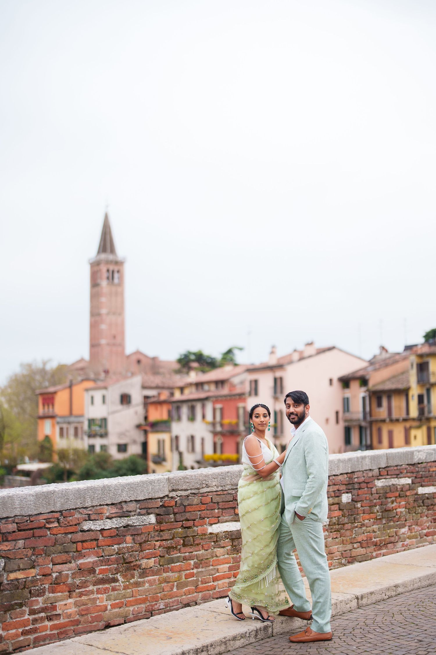 couple photoshoot ponte pietra verona italy romantic destination photography verona