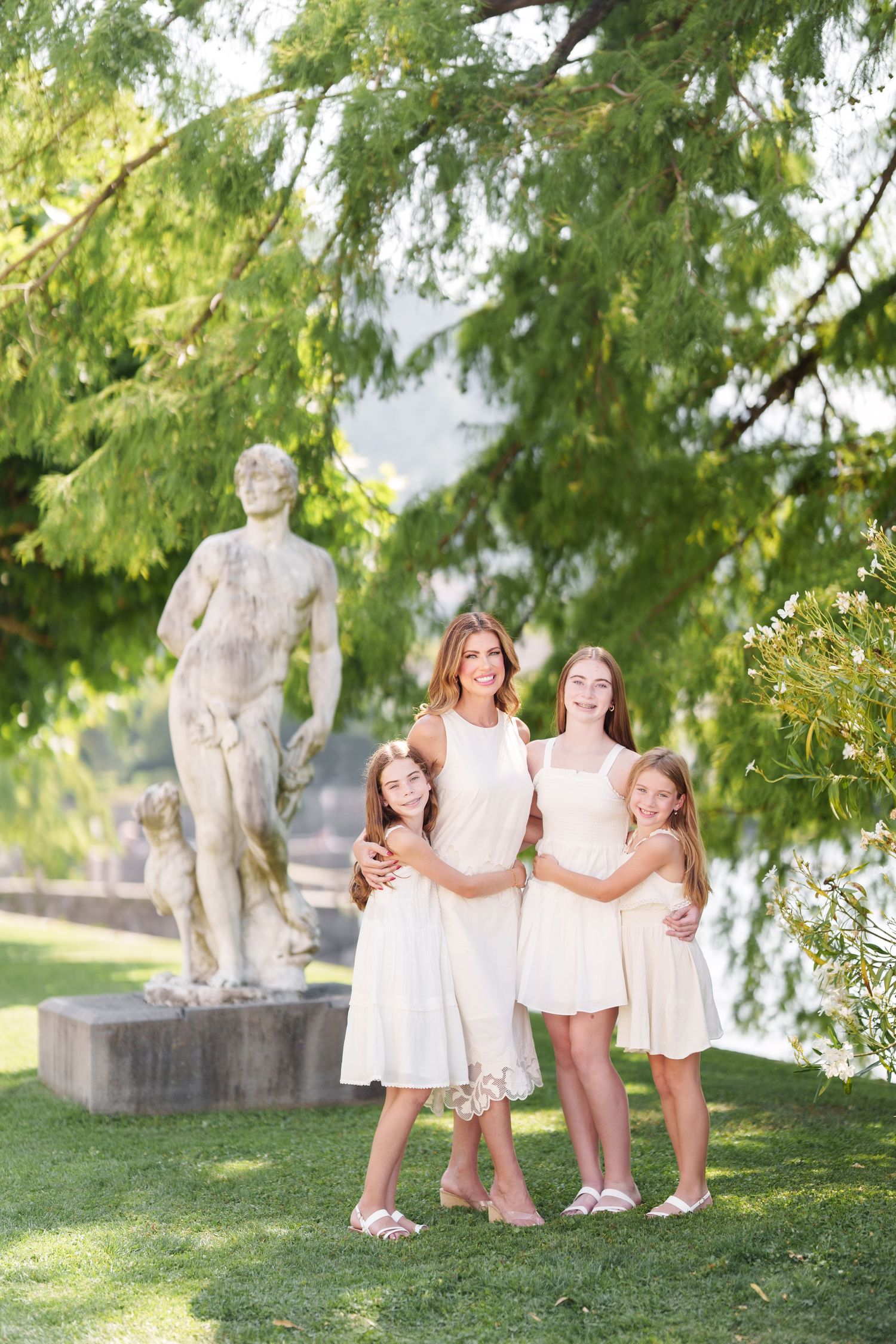 Professional Lake Como family photographer in Bellagio