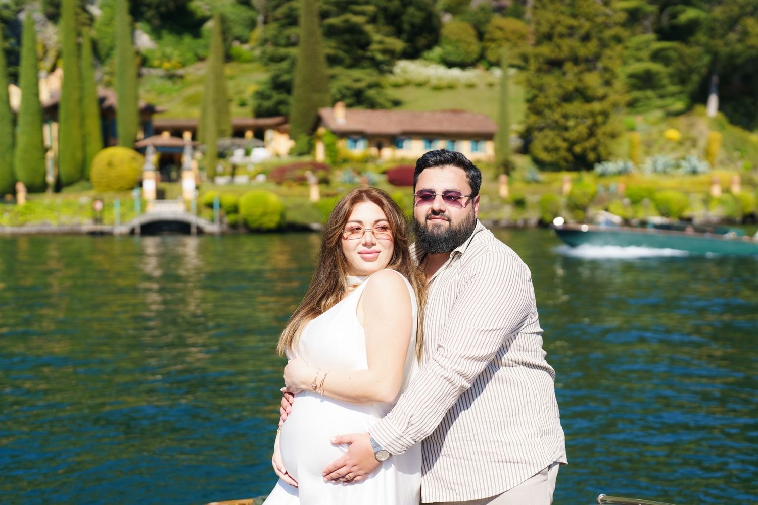 Lake Como photographer Bellagio maternity and couple photoshoot